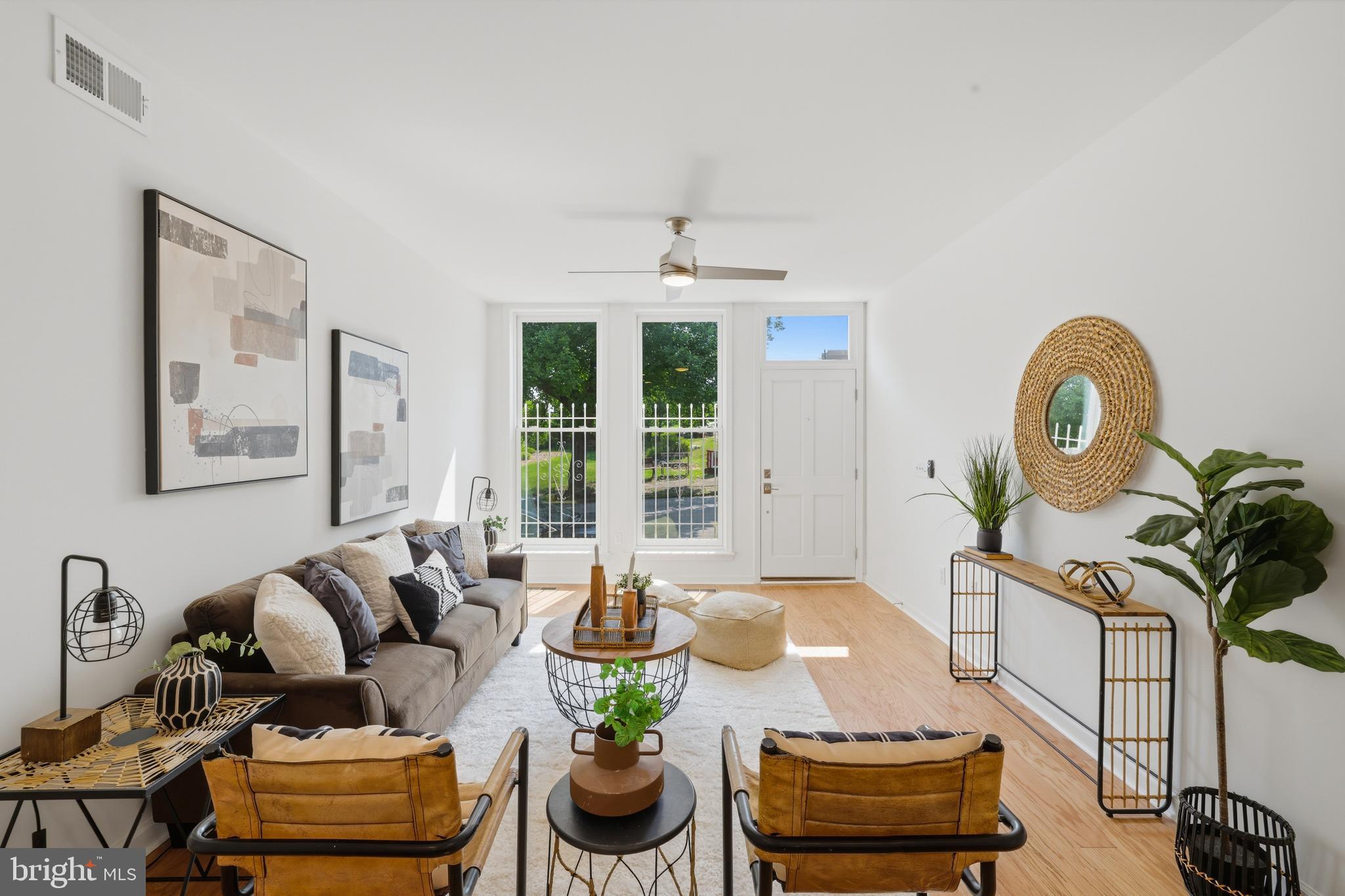 JOHNSTON SQUARE - Residential