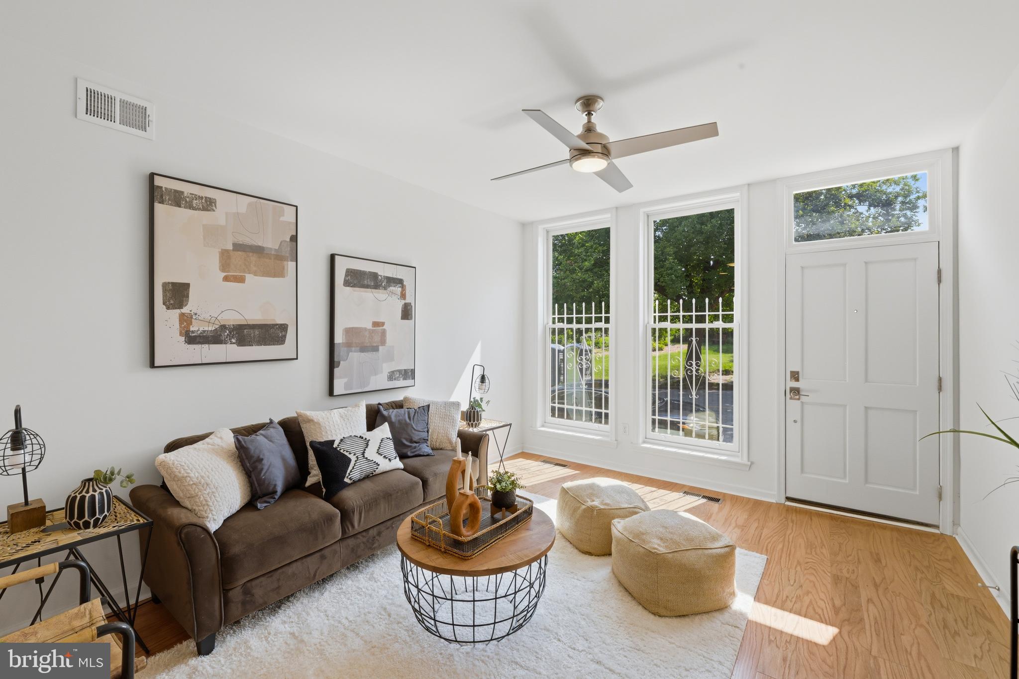 JOHNSTON SQUARE - Residential