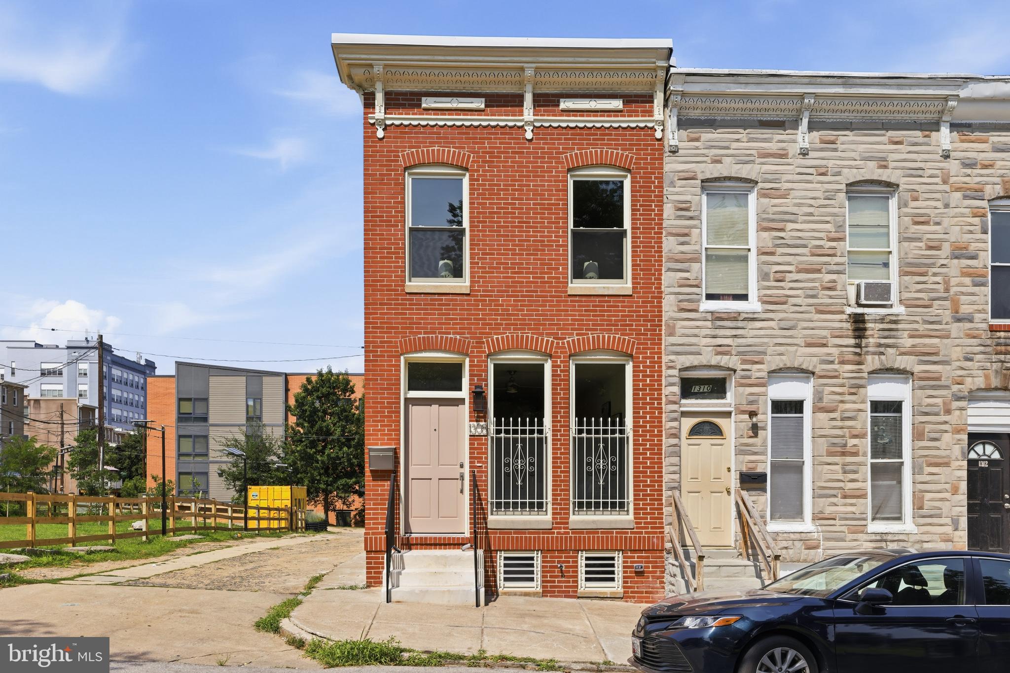 JOHNSTON SQUARE - Residential
