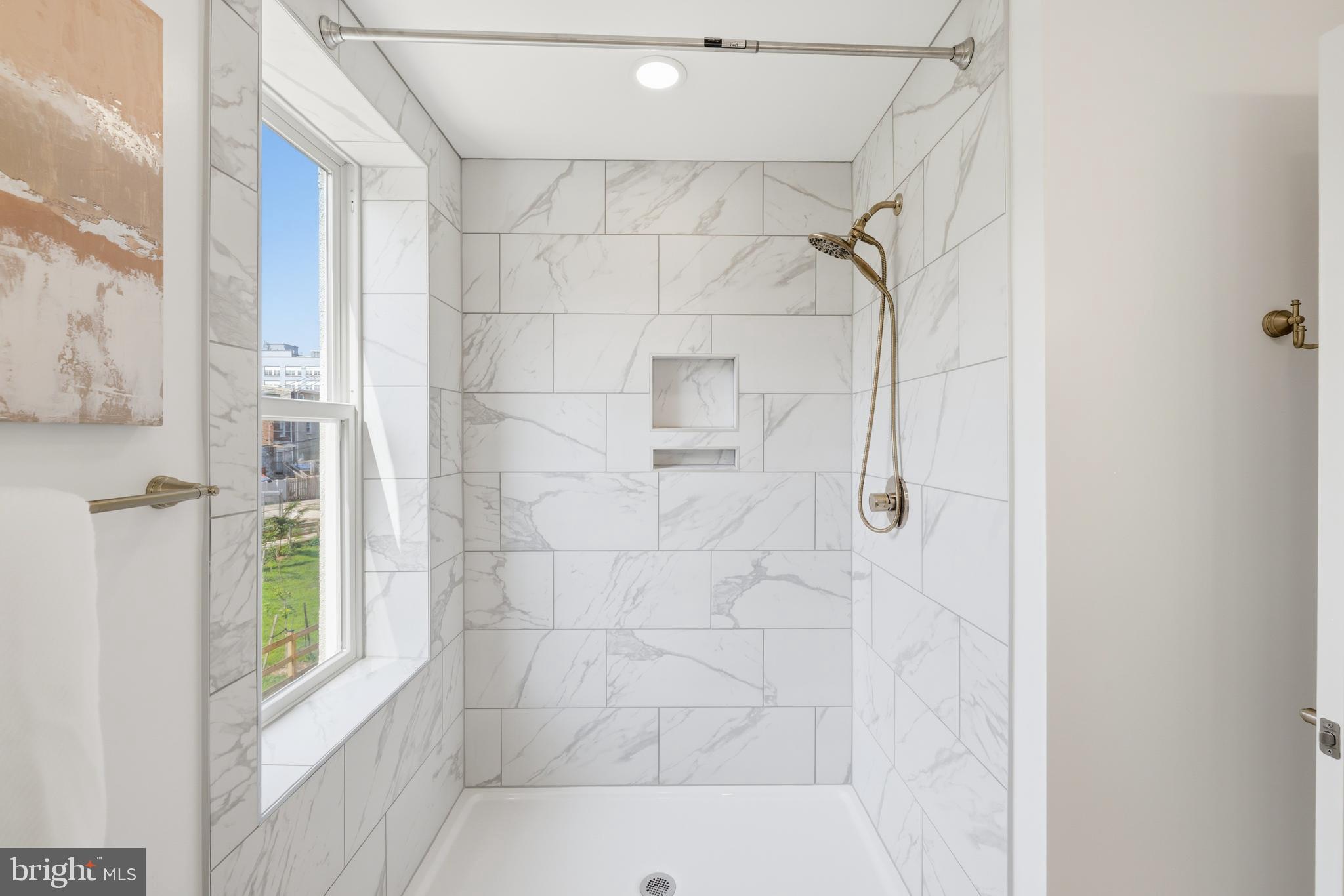 JOHNSTON SQUARE - Residential