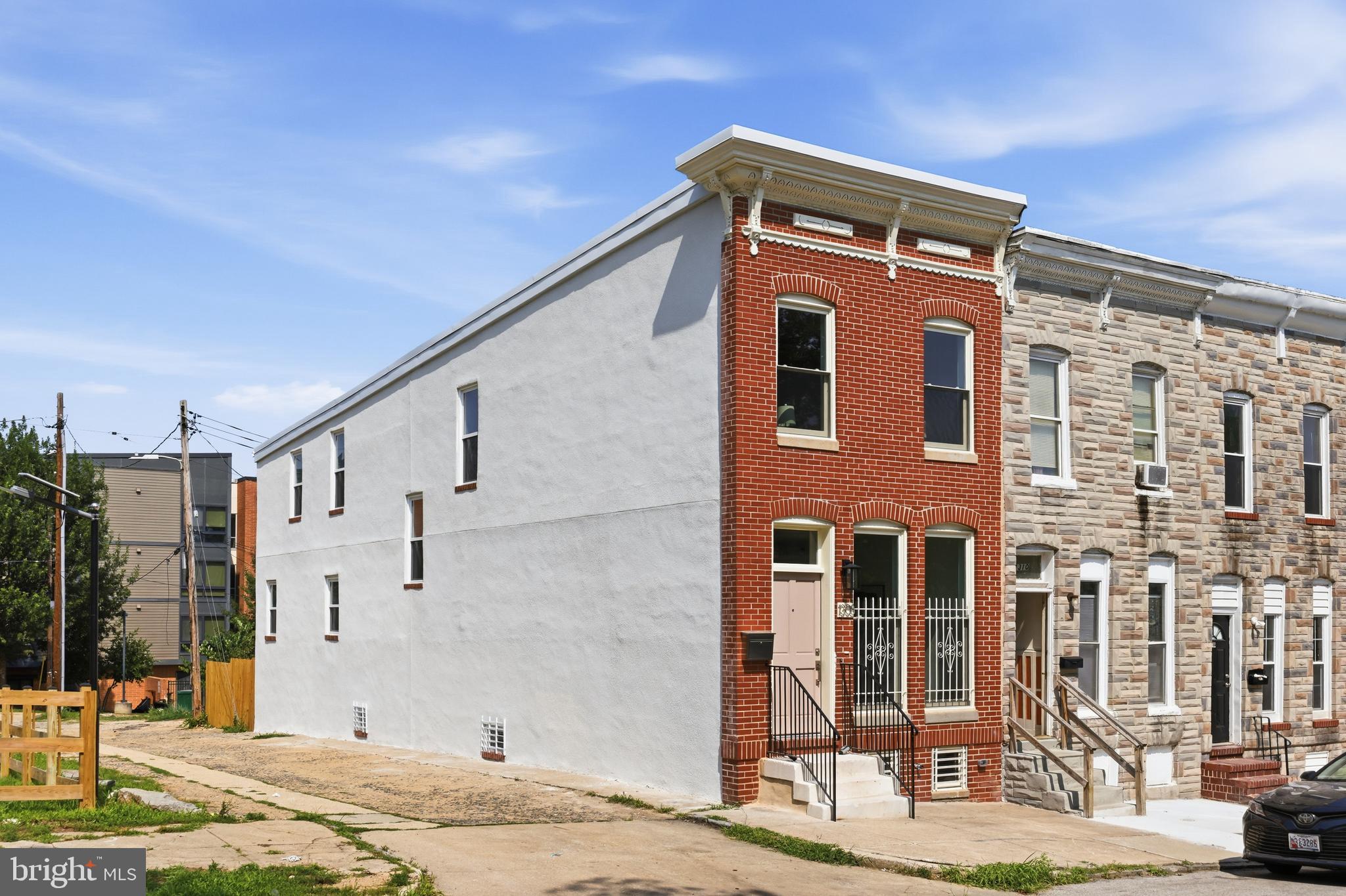 JOHNSTON SQUARE - Residential