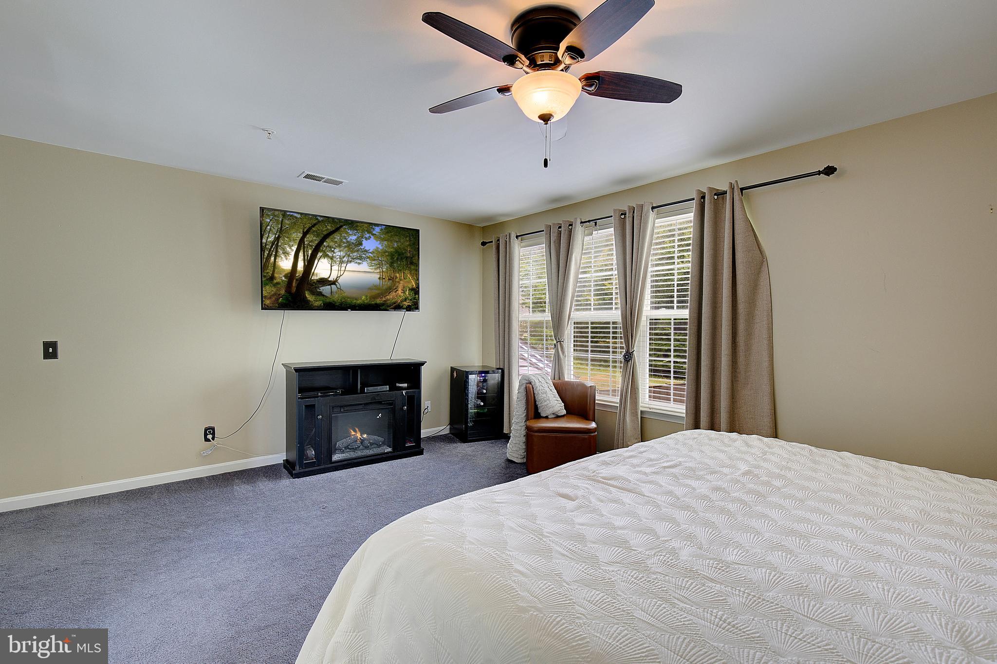 COLLINGTON ESTATES - Residential
