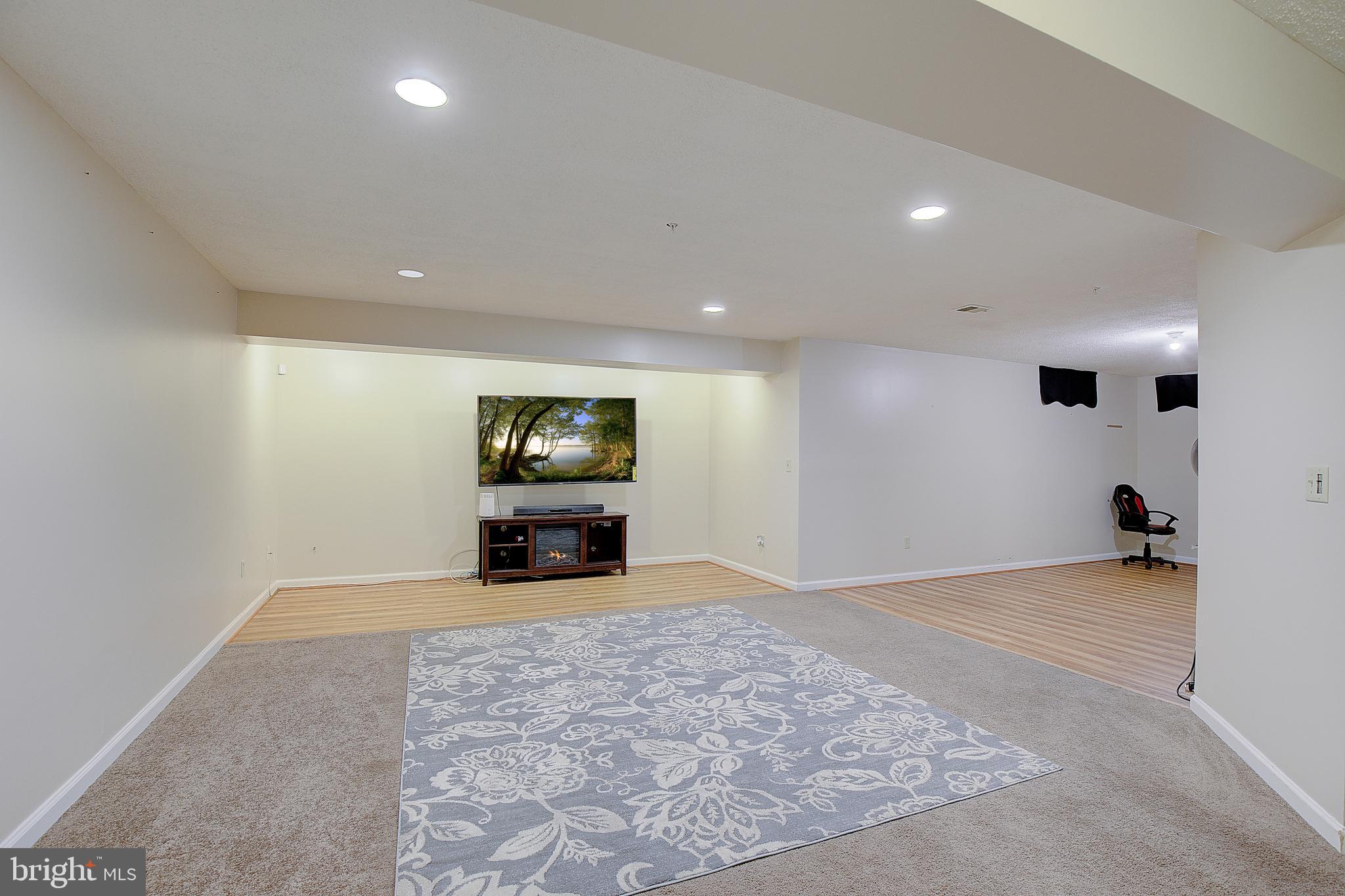 COLLINGTON ESTATES - Residential