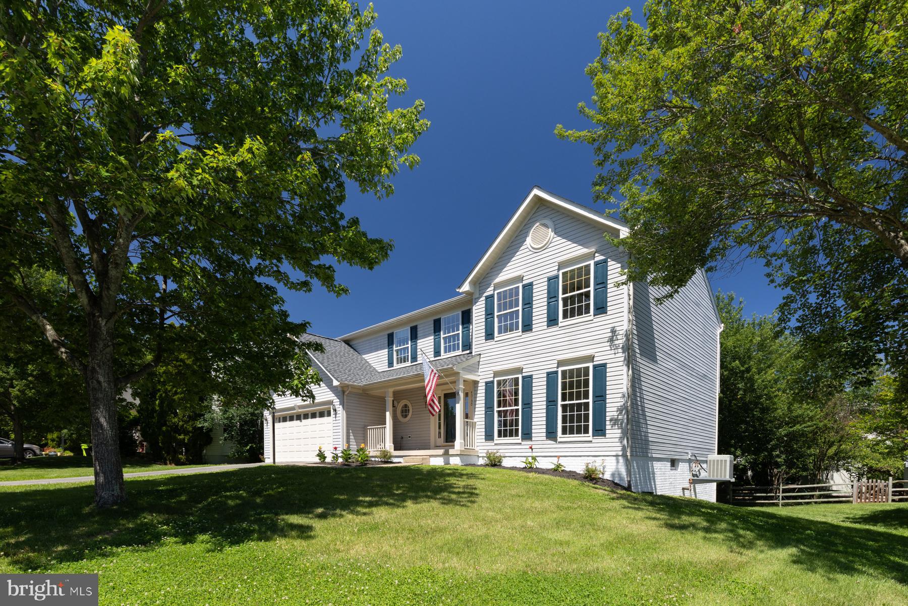 Stunning Colonial with thoroughly updated flair, sited on a peaceful cul-de-sac in sought after Potomac Station! The home is set in the quiet of suburbia with easy access to paths and trail while recreation centers, fine dining, cultural events, sports venues and shopping are an easy drive away. Thoughtfully designed and recently renovated, the home features 4 spacious bedrooms and 3.5 bathrooms. Owners can retire in their private suite with a sizable sitting area and an en-suite bath featuring a 5-foot Jacuzzi soaking tub. Additional upstairs bedrooms are generously sized.

 On the main level, step into the two-story foyer and the floor plan features an expansive family room with fireplace, living room, formal dining room and an open concept updated kitchen boasting 2026 stainless steel appliances. The kitchen leads to a brand new 2026 gorgeous custom Trex deck with space enough for grills and smokers, making entertaining fun for family, friends or business as easy parking provides 2 spaces on the driveway in addition to the 2-car garage and further parking on the cul de sac. The laundry room features 2024 Speed Queen Washer and Dryer. A Kinetico water treatment and softener system added in 2024 and a whole house Honeywell Electronic Air Cleaner system provide optimal living conditions. A gas fired, hot water heater unit has been upgraded to 120 gallons to serve the sizable Jacuzzi soaking tub of the primary bathroom. The 2023 GAF Timberline roof is covered by a 35 year transferable warranty

An expansive room with walkout to the lush backyard as well as a full bathroom make the finished part of the basement fit for any use your lifestyle may require. The 2-car garage features upgraded workshop electric with multiple 15 amp and 20 amp outlets as well as a 240 volt single phase service allowing faster EV charging or powerful DIY applications. Upgraded workshop wiring is also available in the 400 sq.ft. unfinished part of the basement which provides huge storage space.

Access to Verizon 1.0 GB high speed service, Ethernet Category 5 hard wired throughout the house and proximity to the commuter bus lot, the Silver Line, and Government and Contractor and IT company offices in Chantilly, Dulles, Reston, Tyson’s Corner, and Washington DC make this home perfect for work from home or occasional or regular commuting.