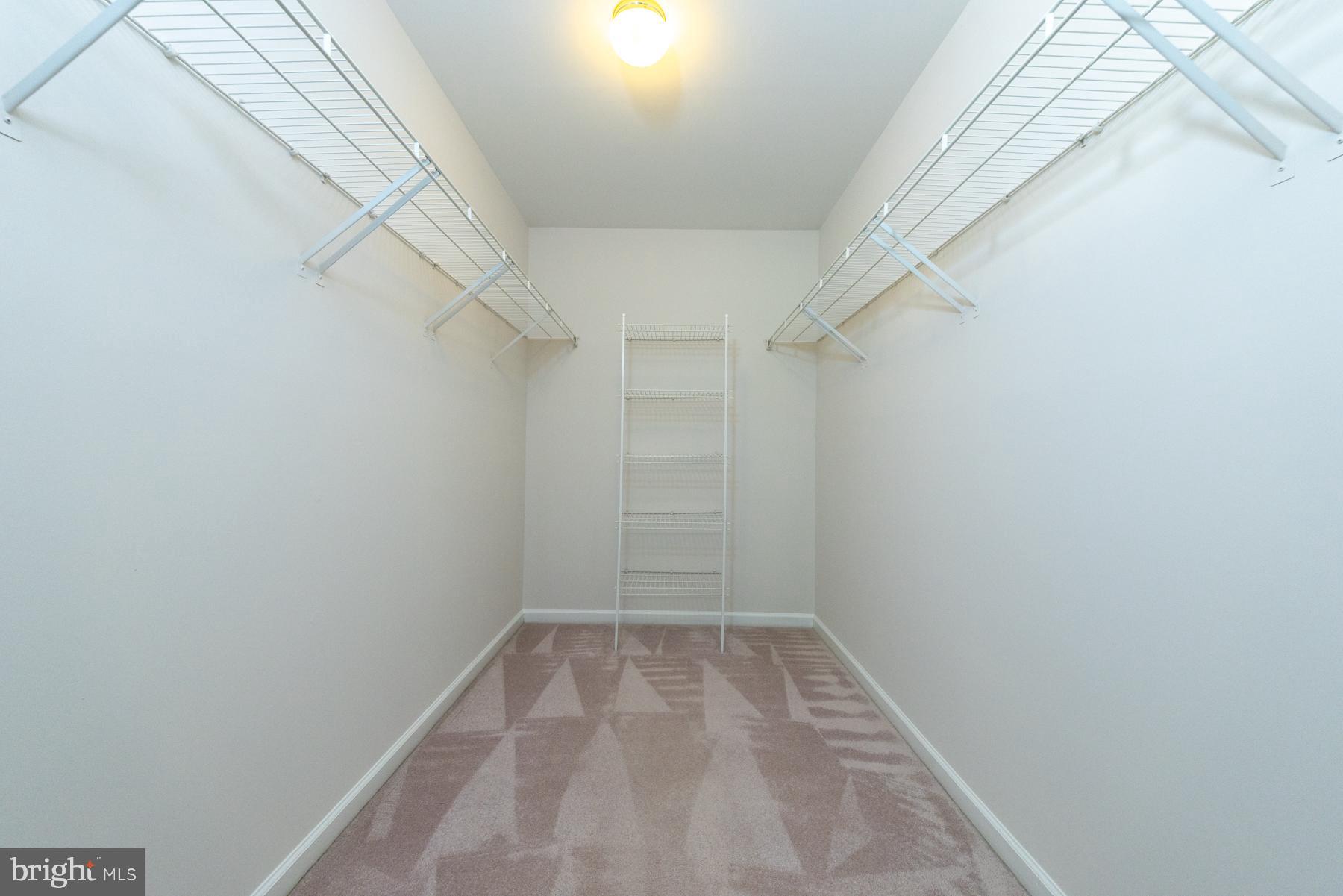 POTOMAC STATION - Residential