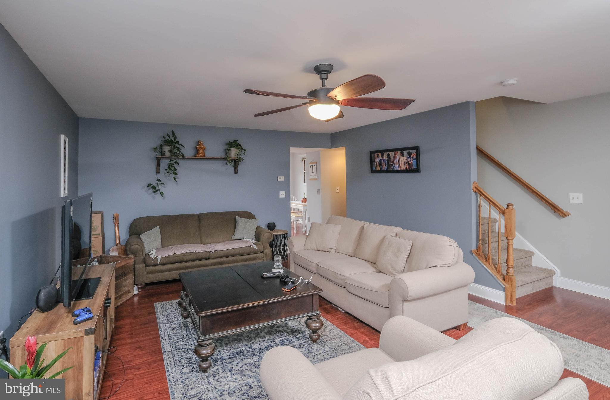 THE TOWNES AT OAKHURST - Residential