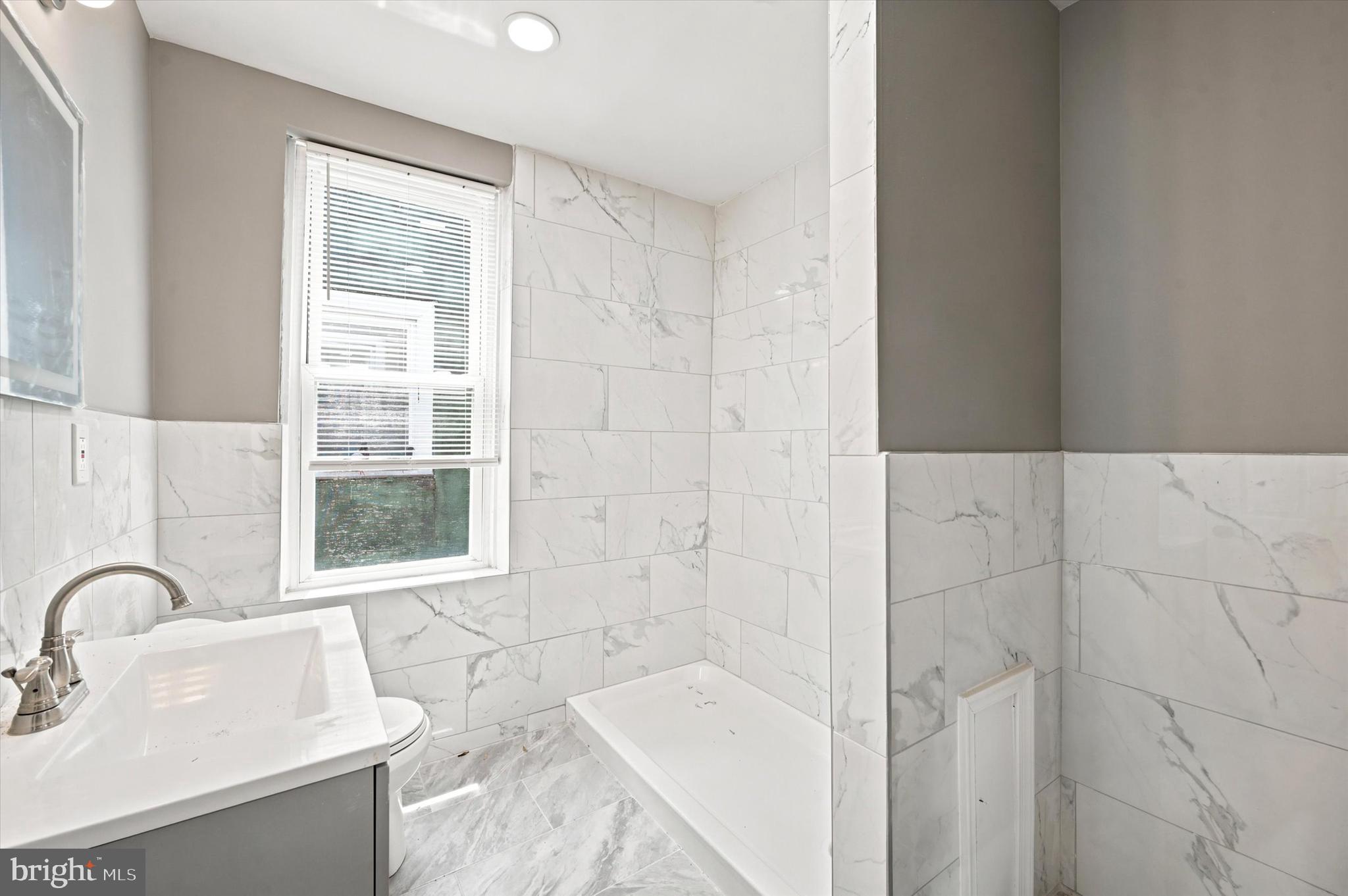 WEST PASSYUNK - Residential