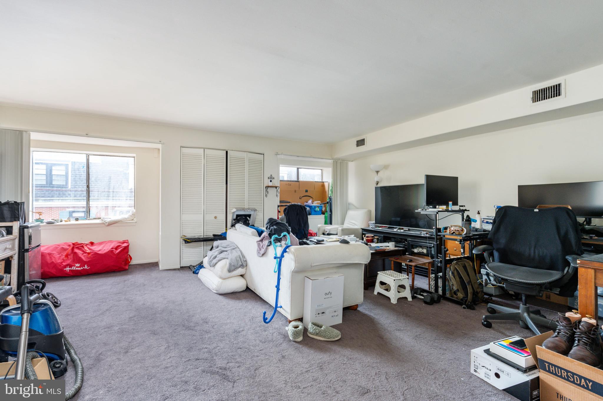 WASHINGTON SQ WEST - Residential Income
