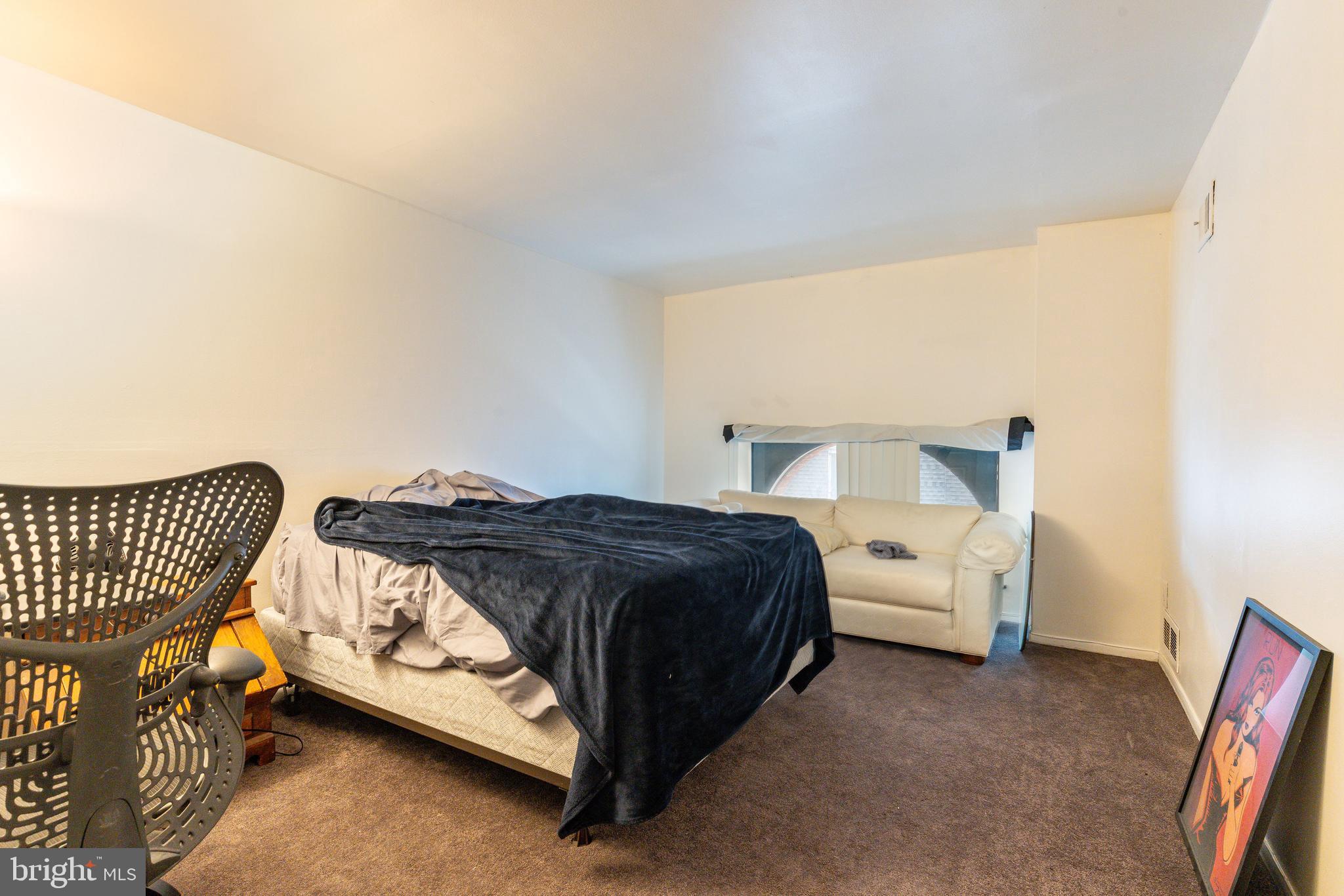 WASHINGTON SQ WEST - Residential Income