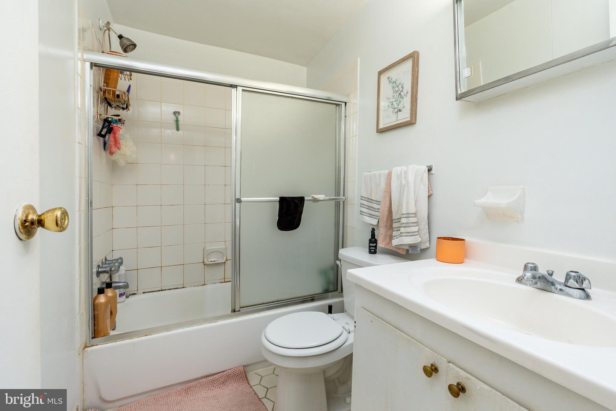 WASHINGTON SQ WEST - Residential Income