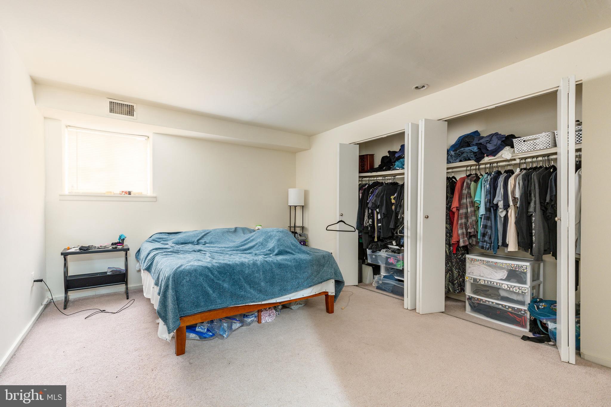 WASHINGTON SQ WEST - Residential Income
