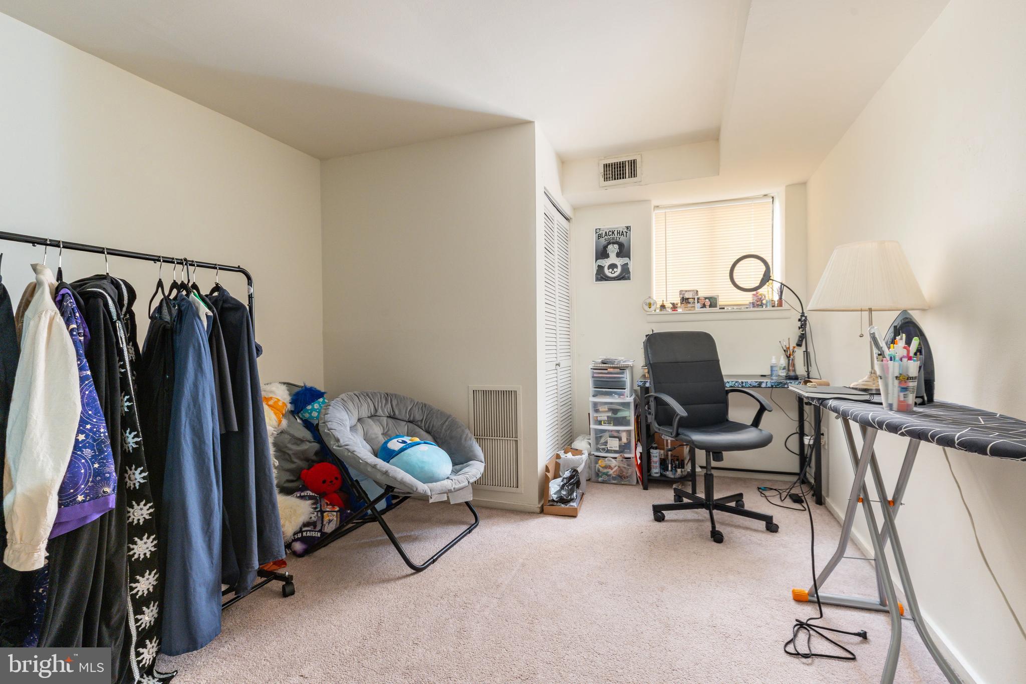 WASHINGTON SQ WEST - Residential Income