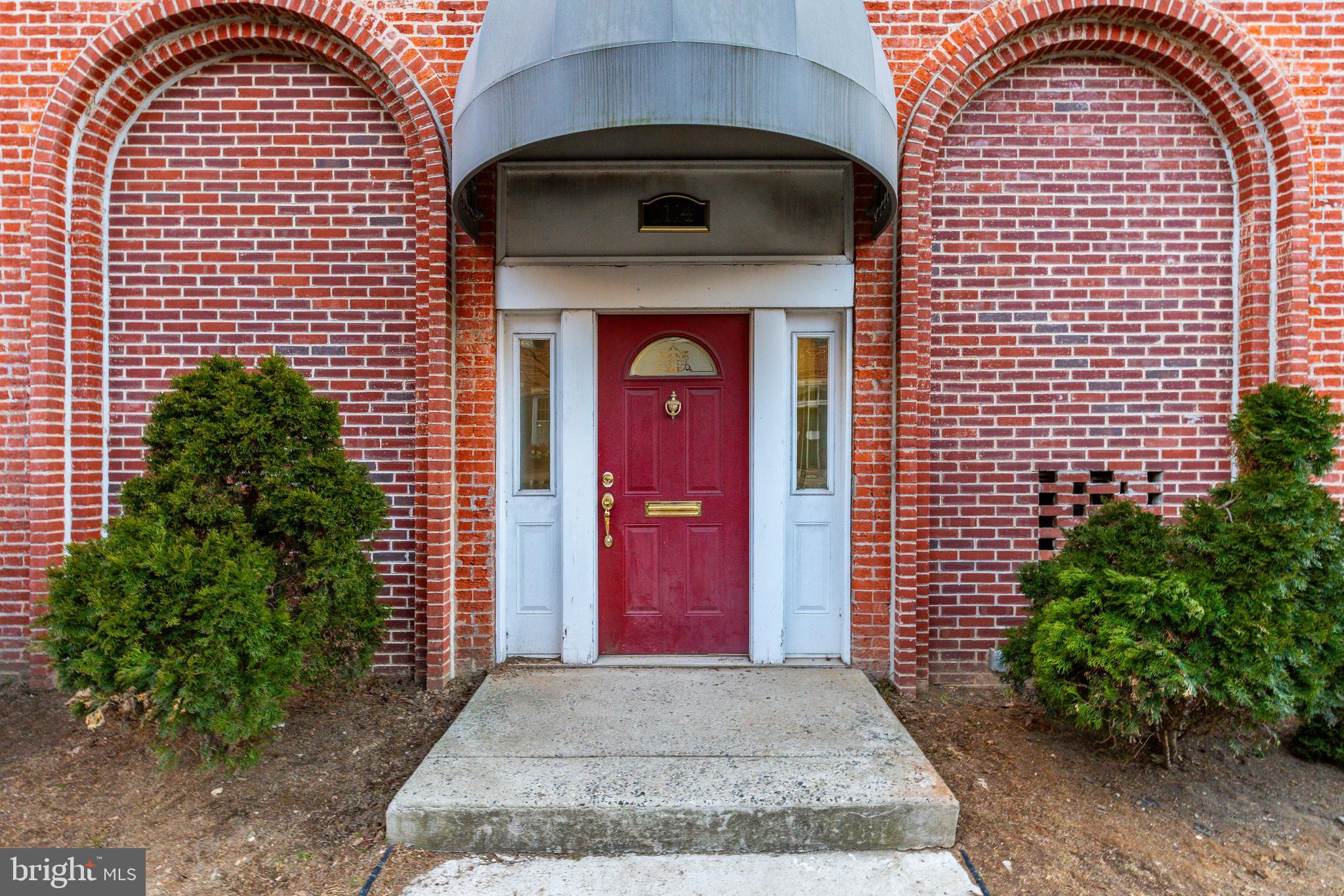 WASHINGTON SQ WEST - Residential Income