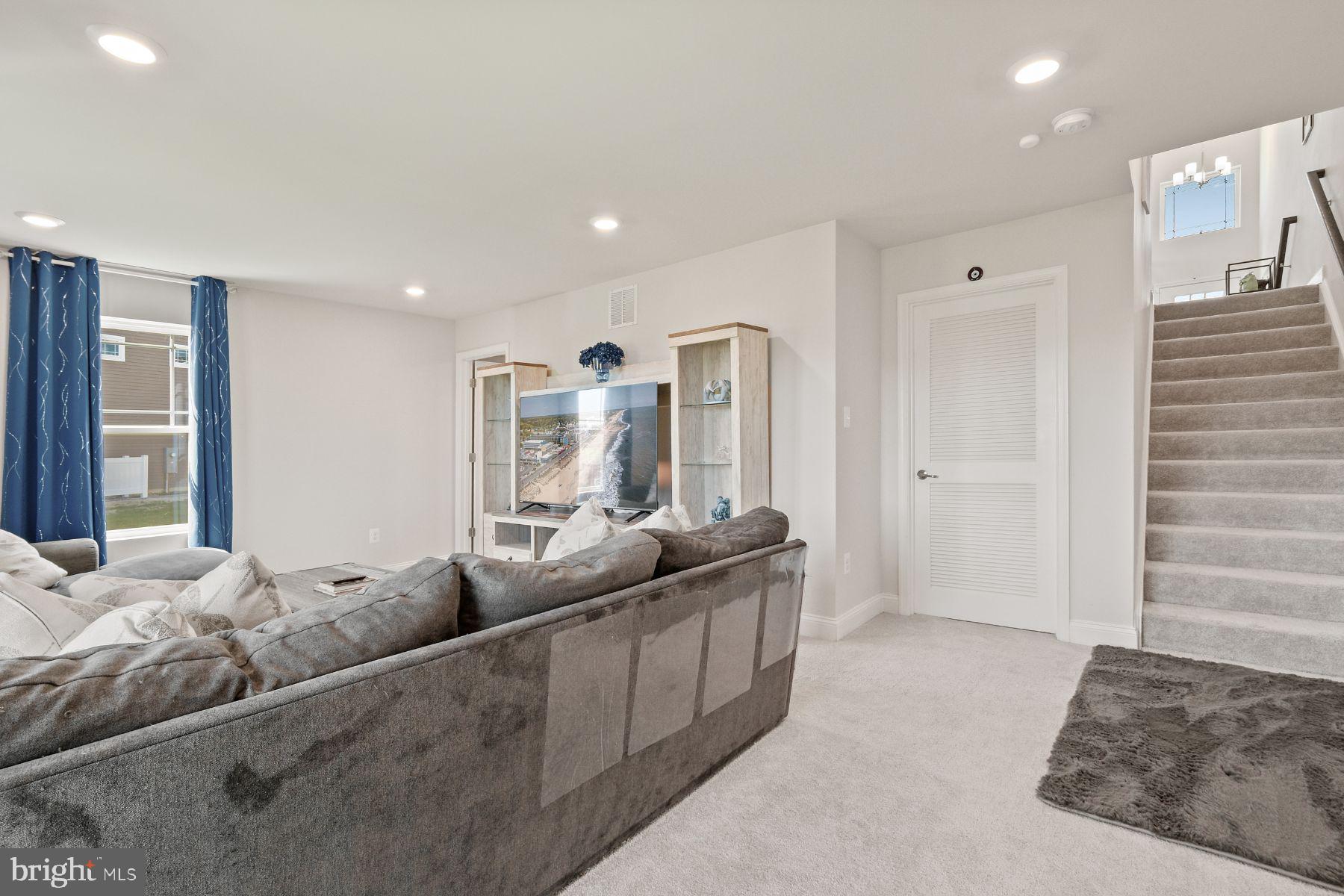 PLANTATION LAKES - Residential