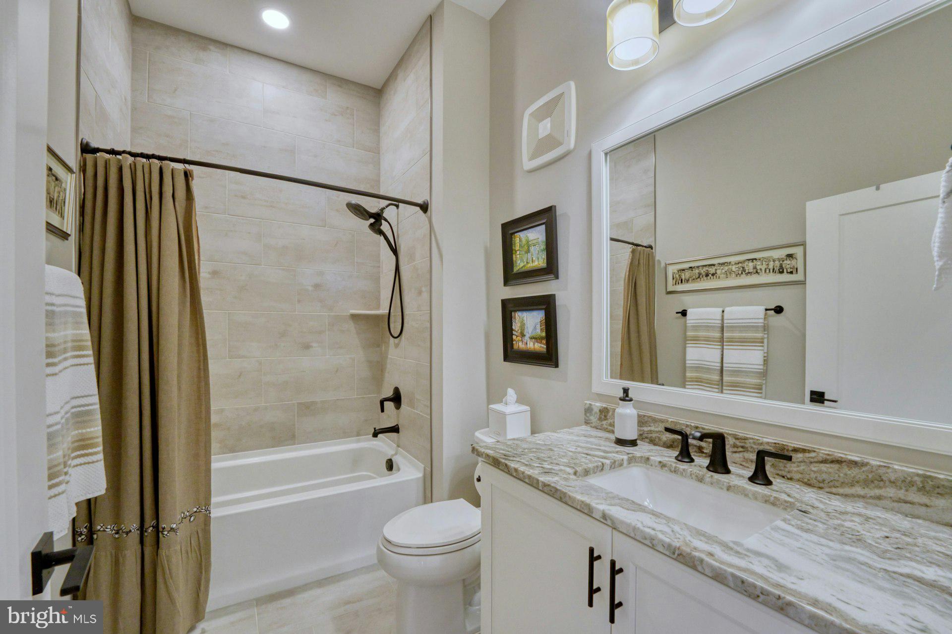KING STREET STATION CONDO - Residential