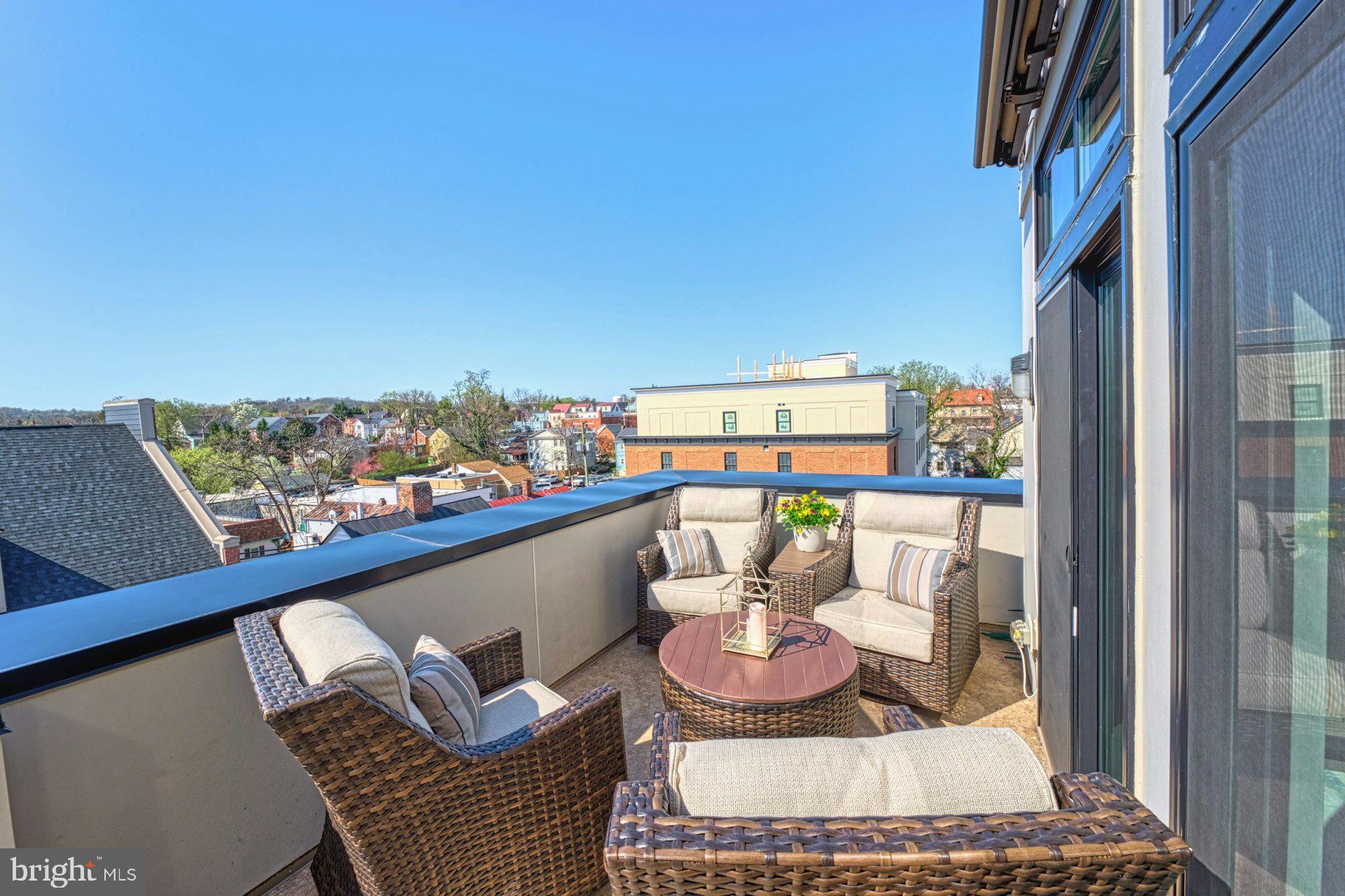 KING STREET STATION CONDO - Residential