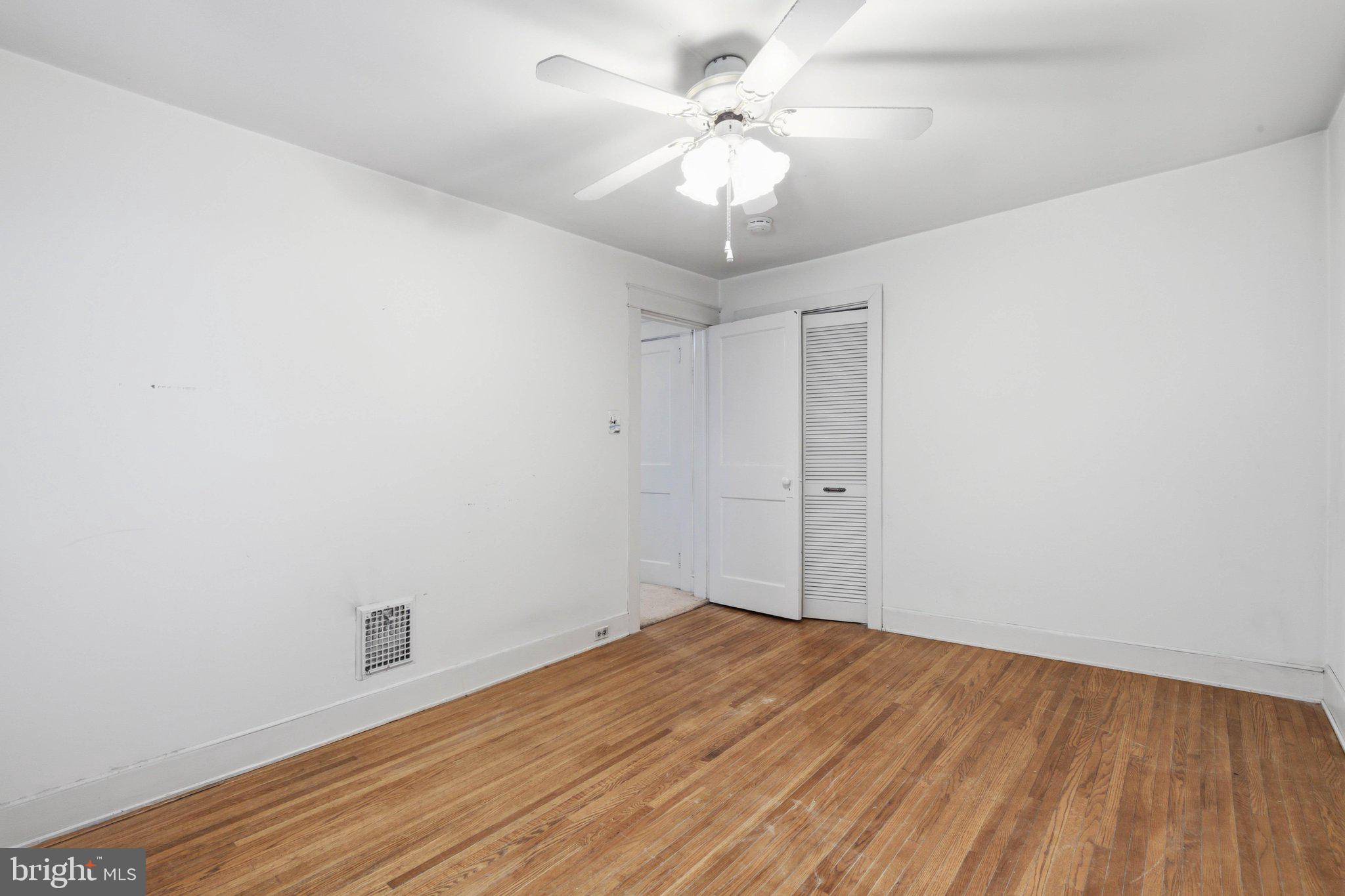 LANCASTER - Residential