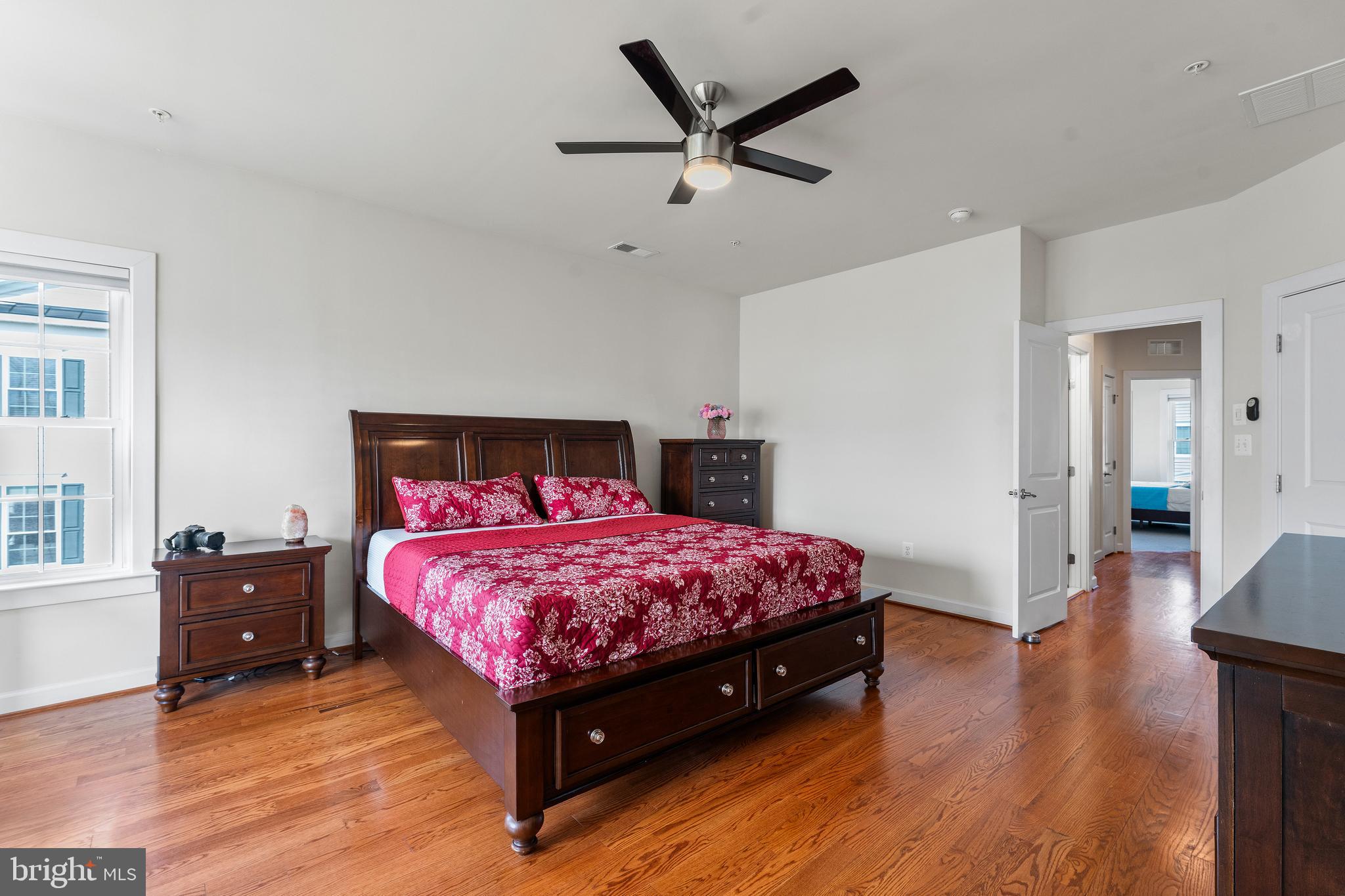 TAYLOR VILLAGE - Residential