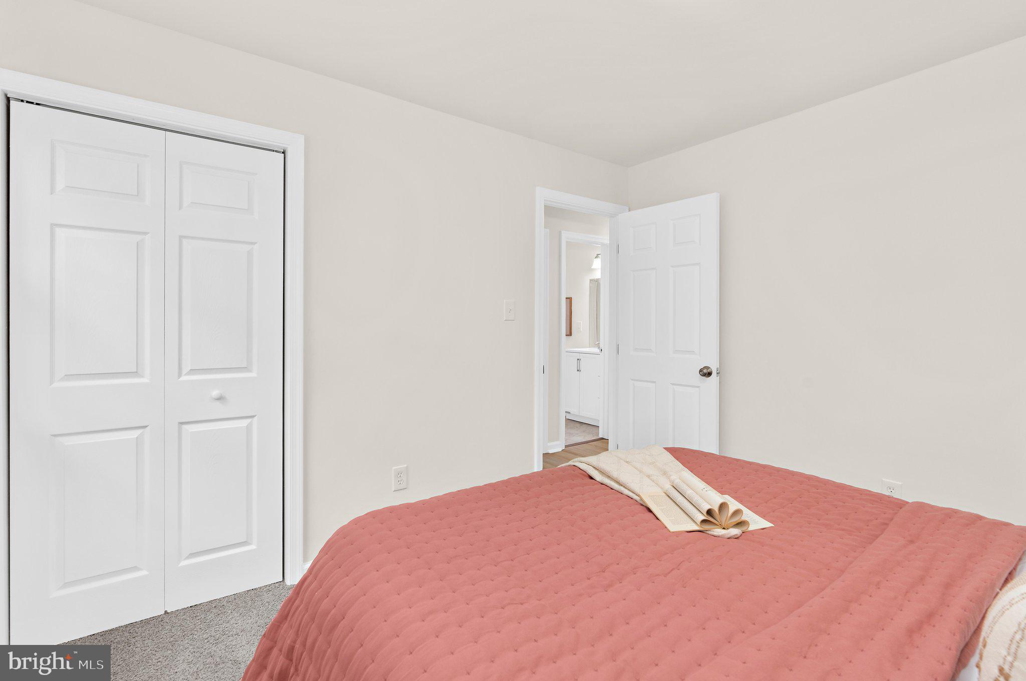 MAGOTHY MANOR - Residential