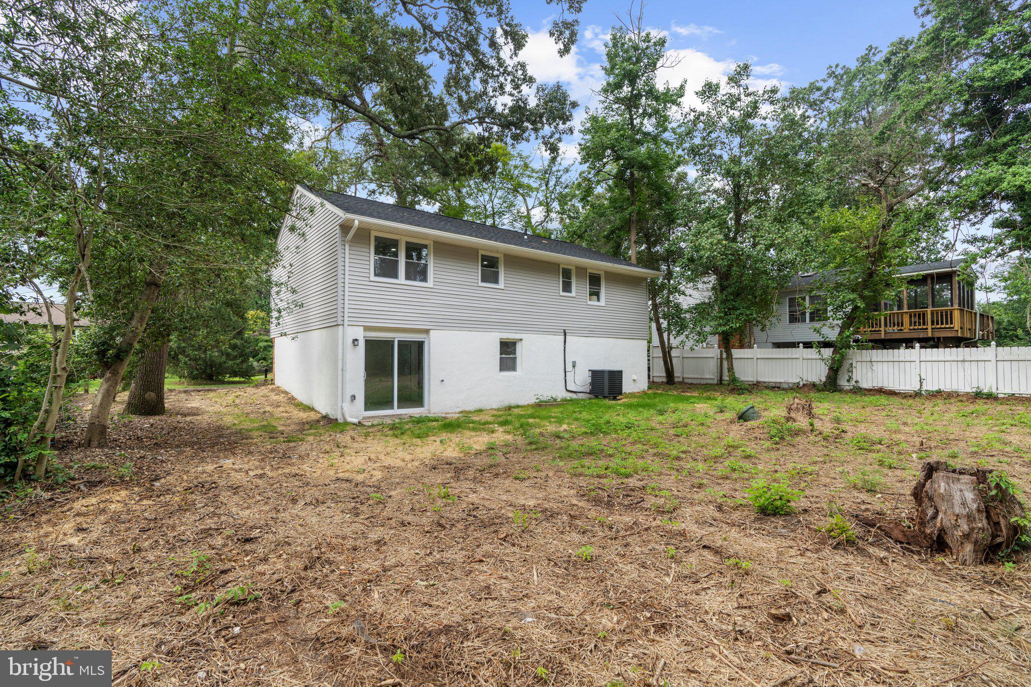 MAGOTHY MANOR - Residential
