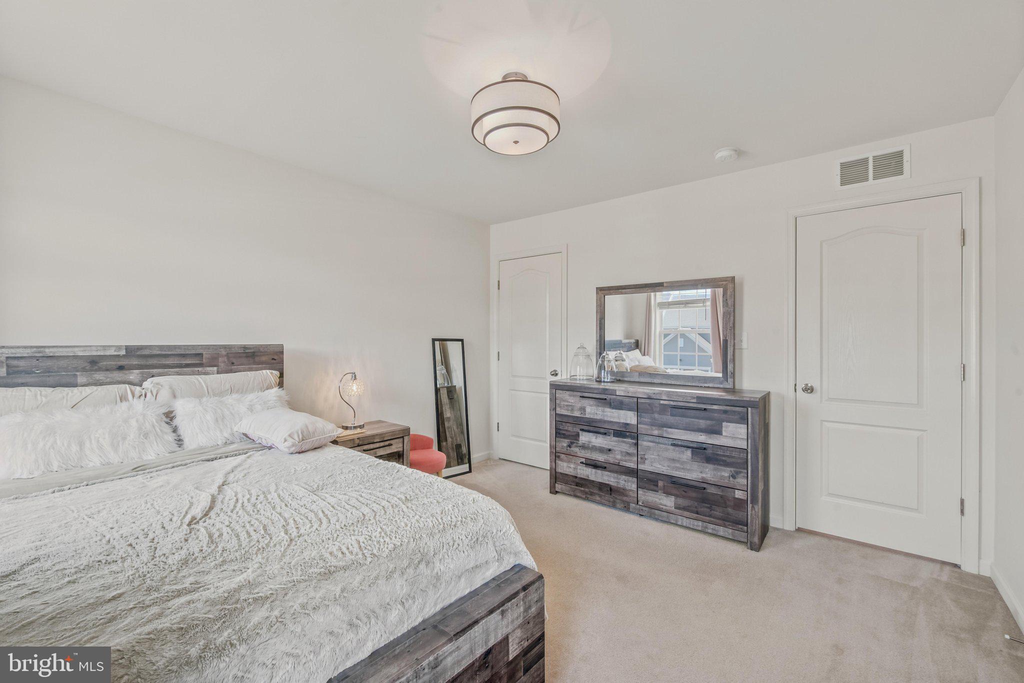 SPRINGDALE FARM - Residential