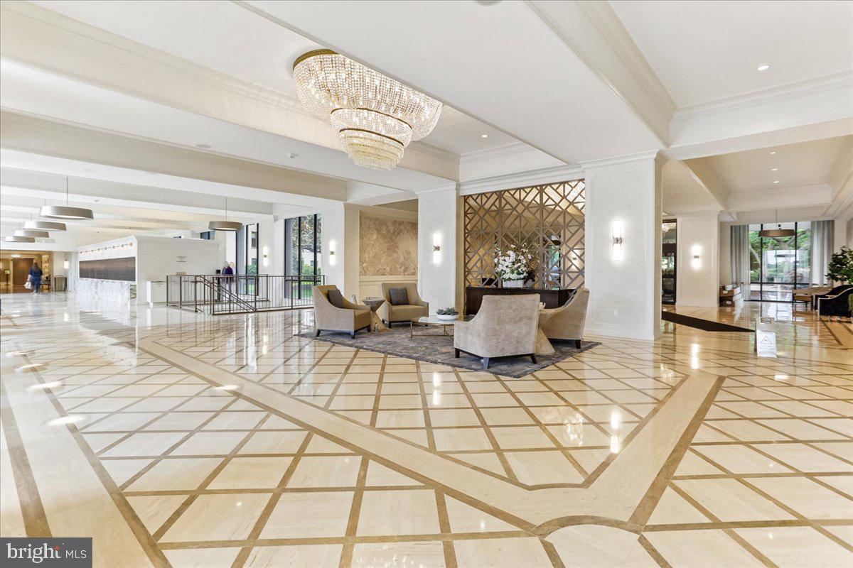 PROMENADE TOWERS - Residential