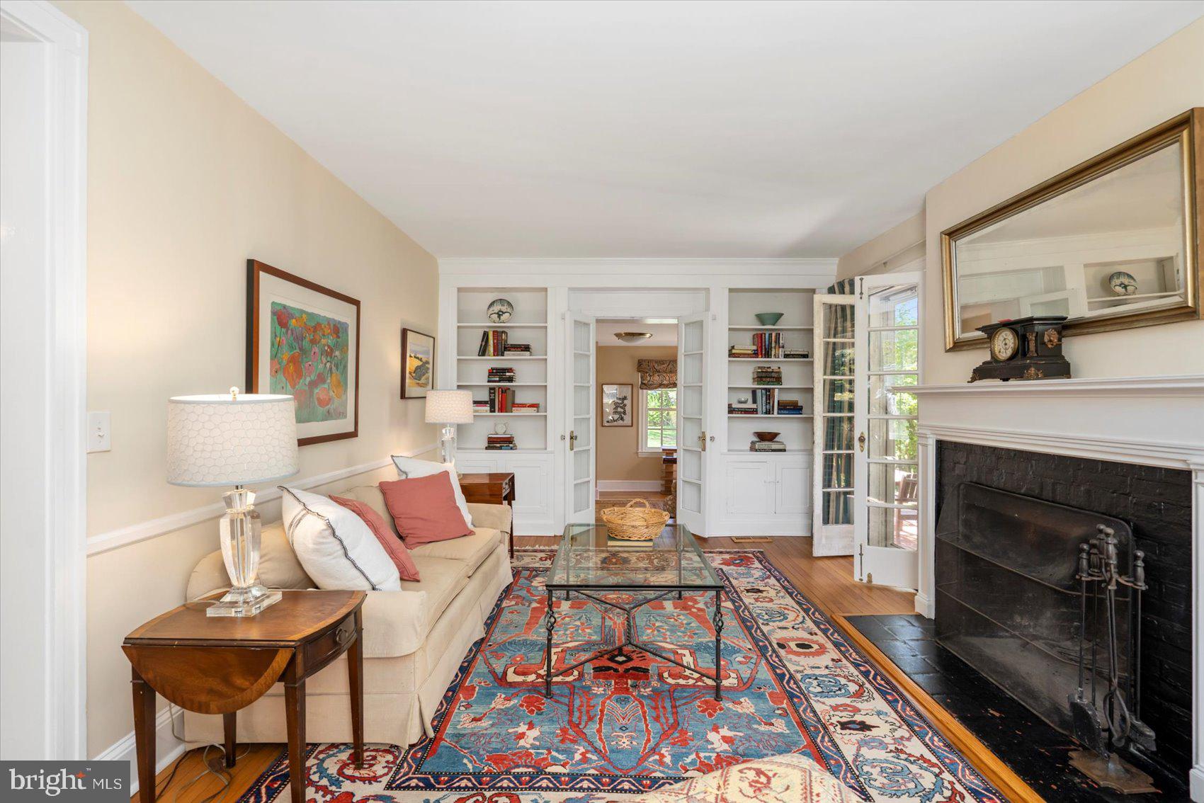 ROLAND PARK - Residential