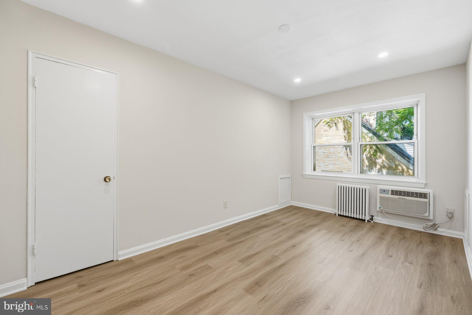 THE WELLINGTON - Residential