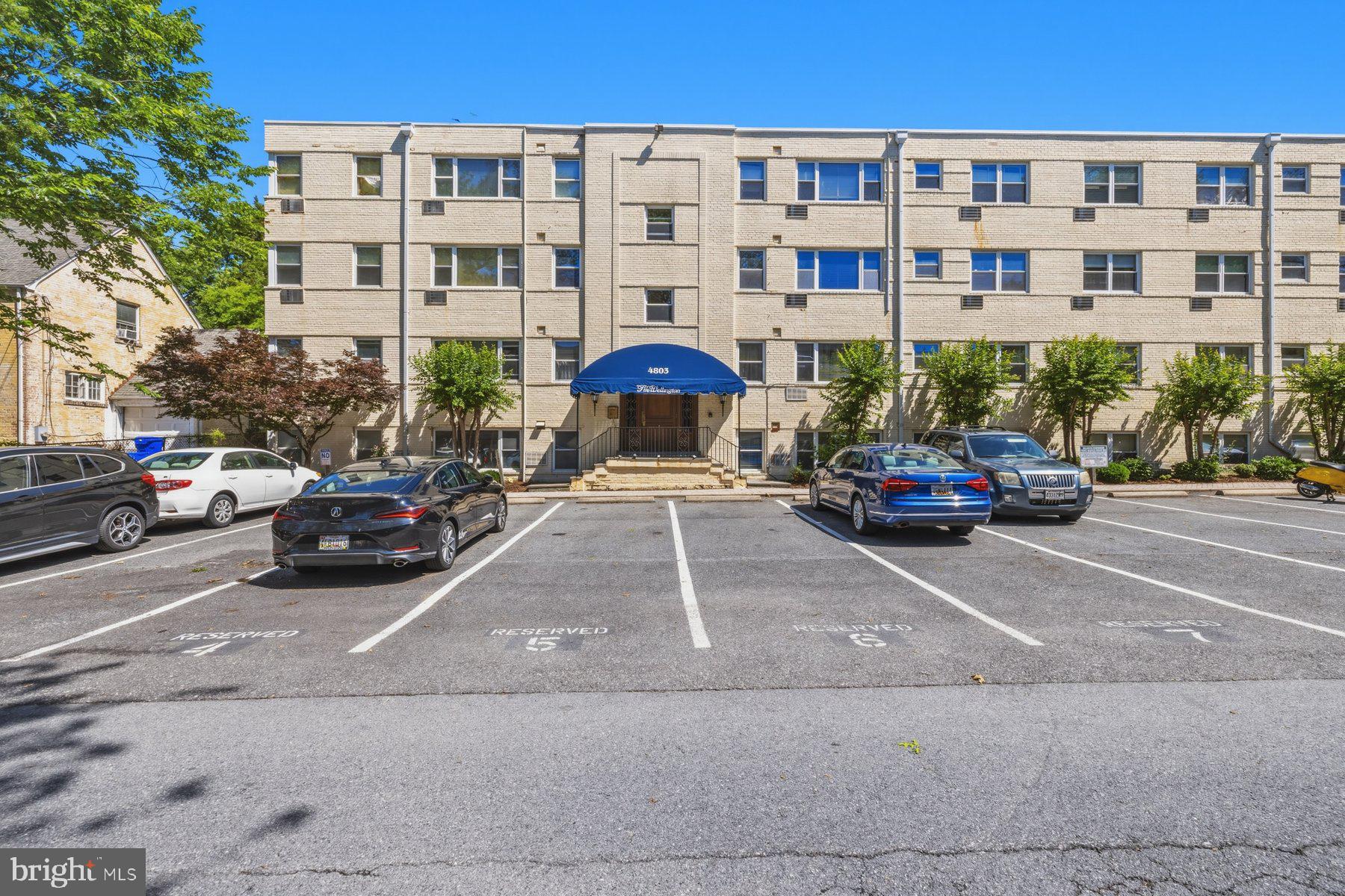THE WELLINGTON - Residential