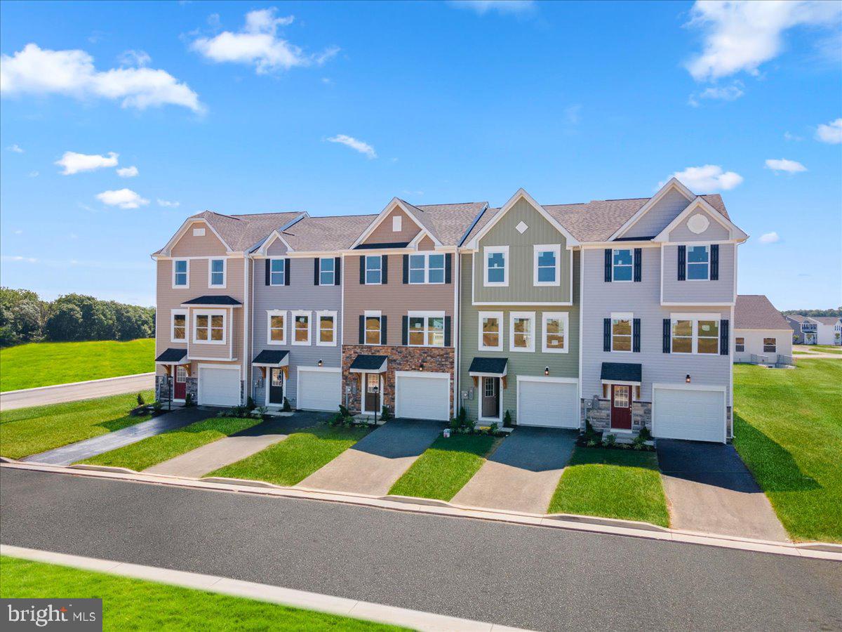 SOUTH BROOK - Residential
