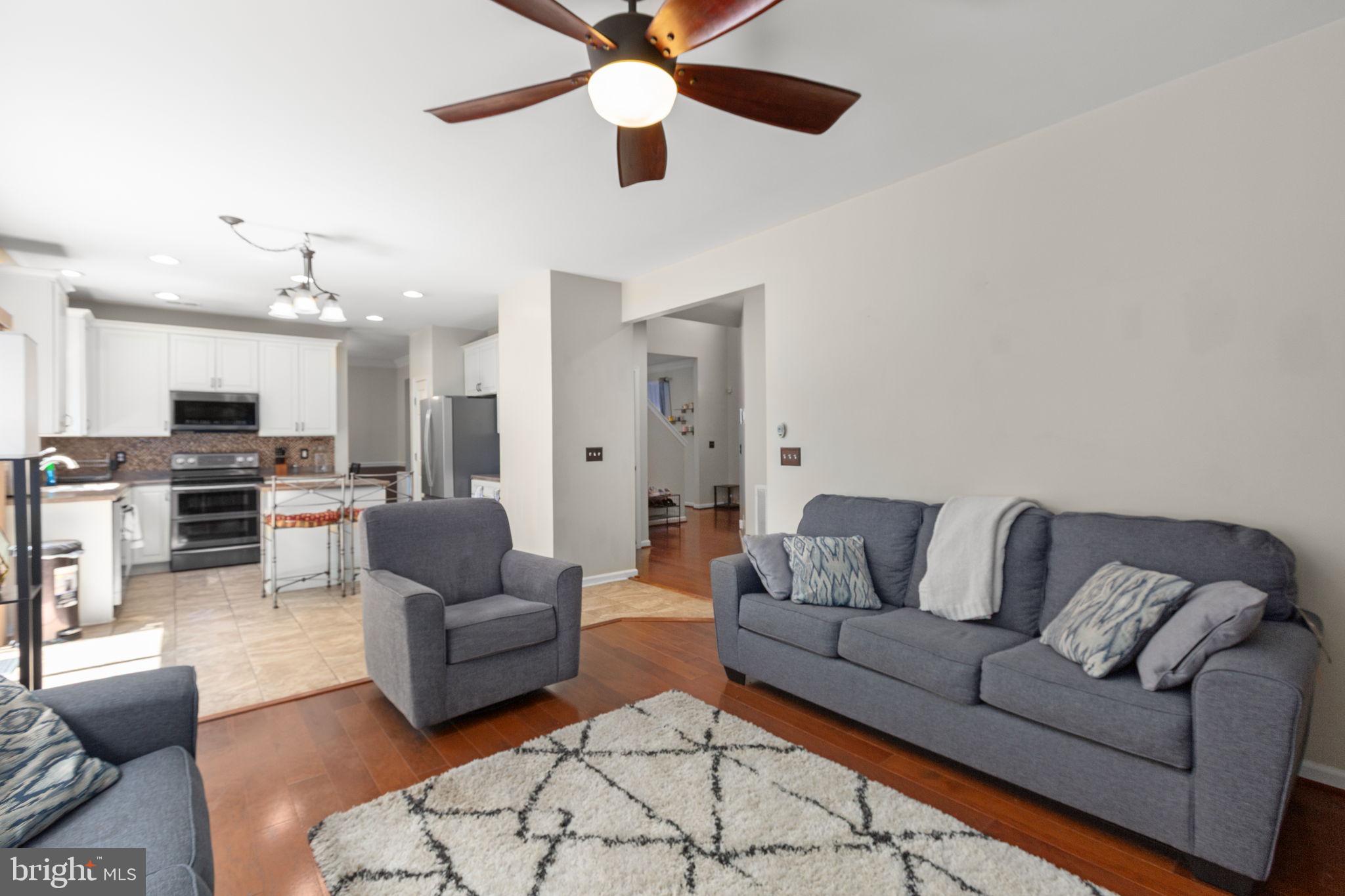CARRIAGE HILL AT FALLS - Residential
