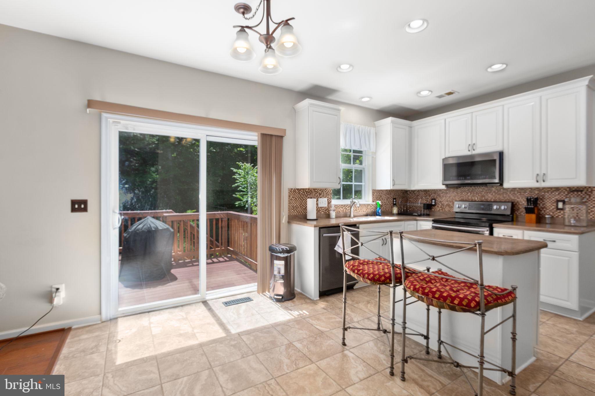 CARRIAGE HILL AT FALLS - Residential