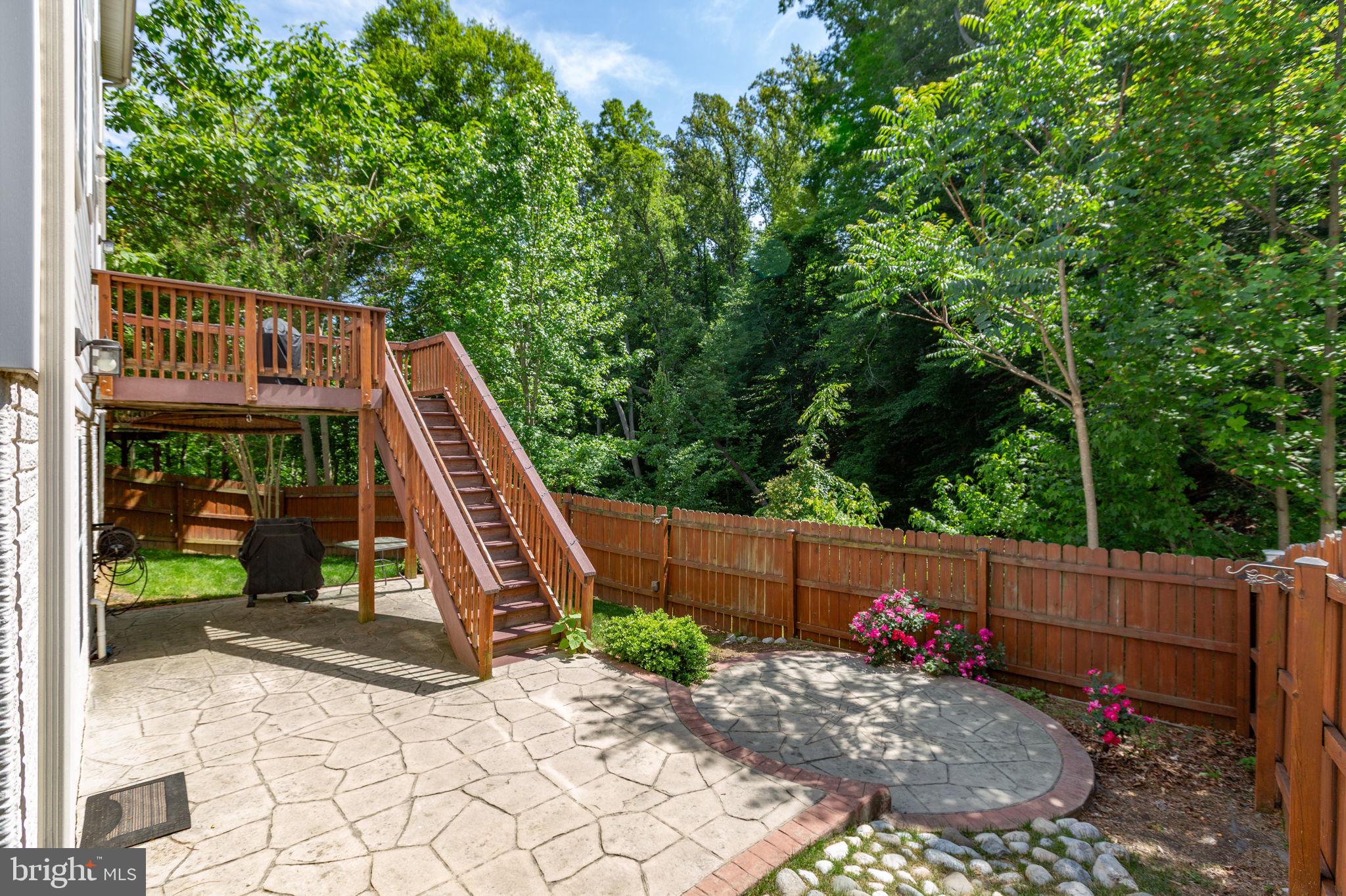 CARRIAGE HILL AT FALLS - Residential