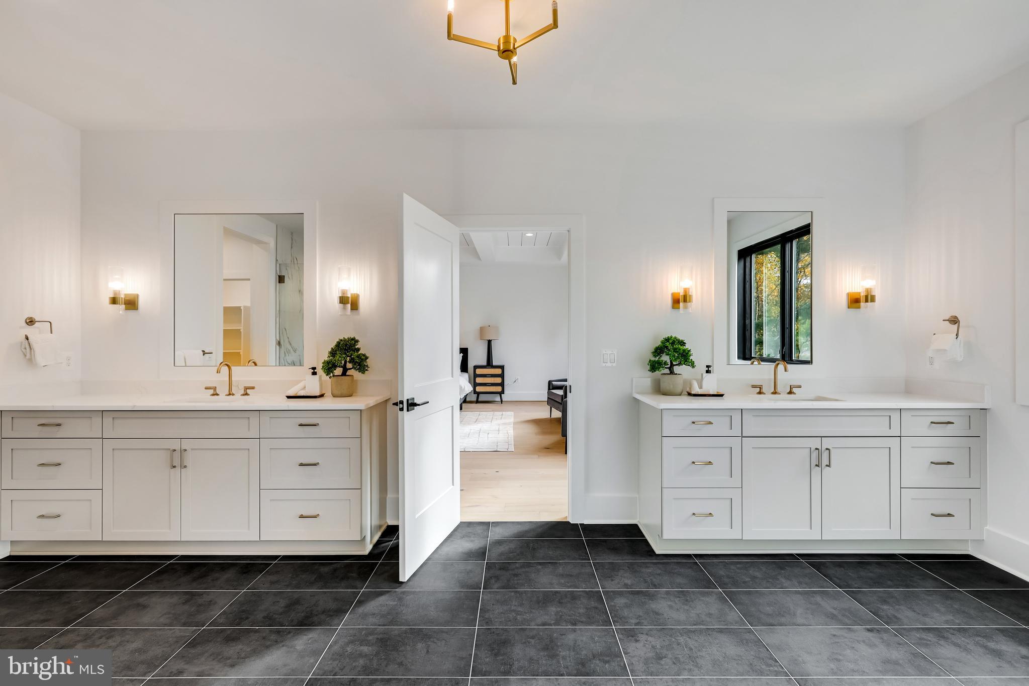 KENT GARDENS - Residential