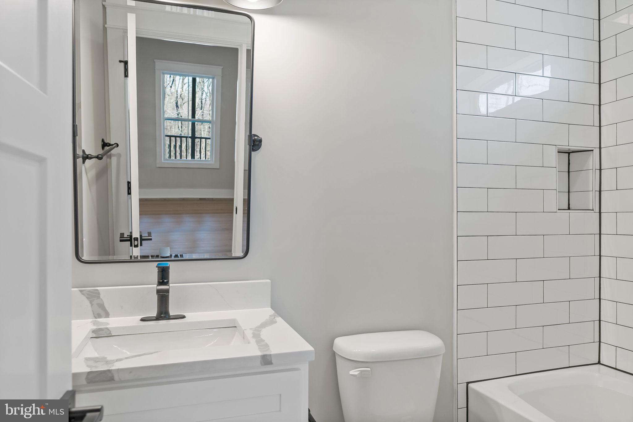 HALLMARK GLEN - Residential