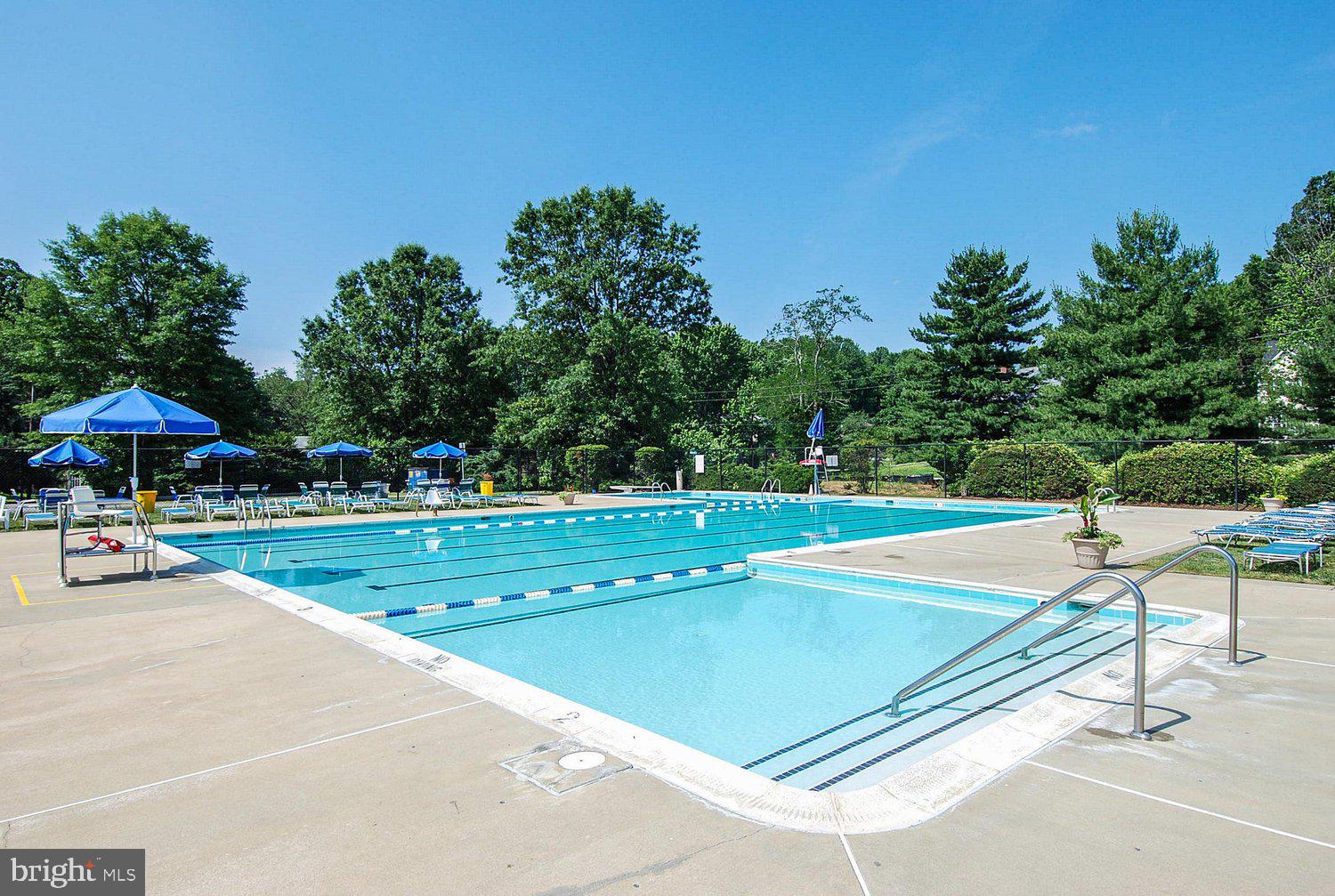 HILLSMERE SHORES - Residential