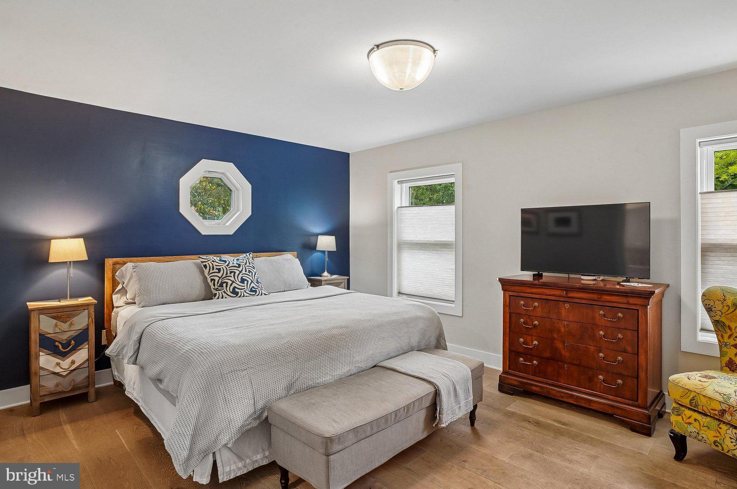 HILLSMERE SHORES - Residential