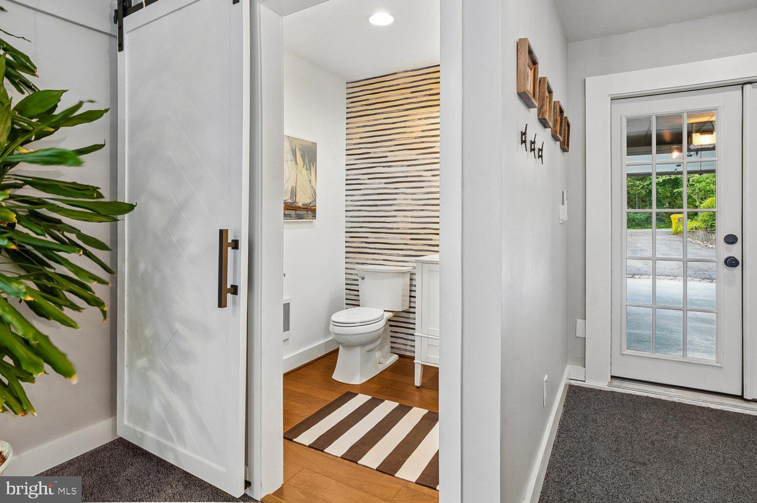 HILLSMERE SHORES - Residential