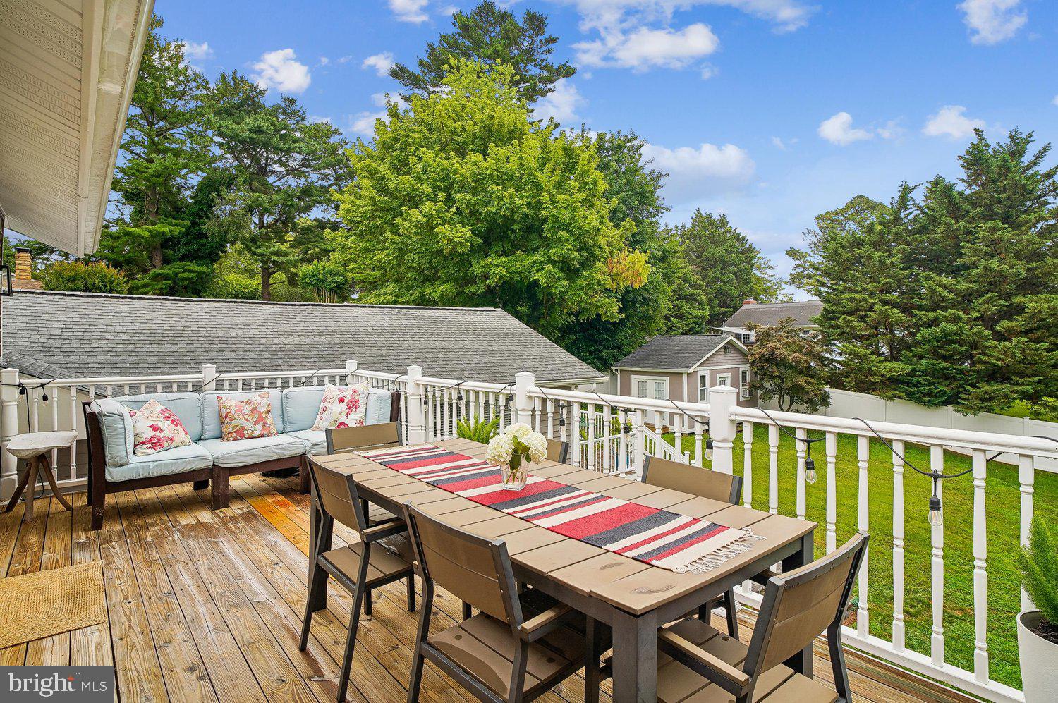 HILLSMERE SHORES - Residential