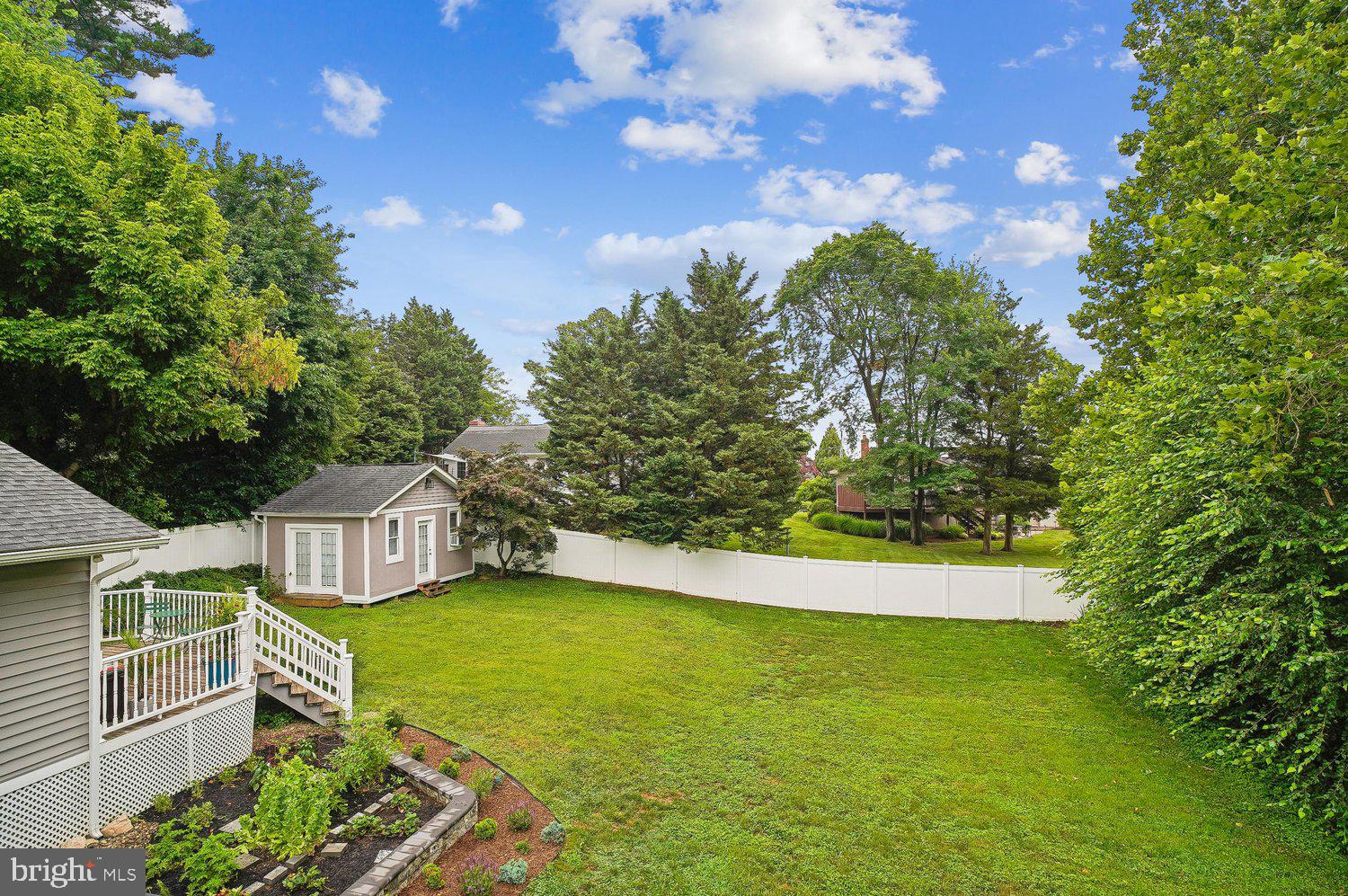 HILLSMERE SHORES - Residential