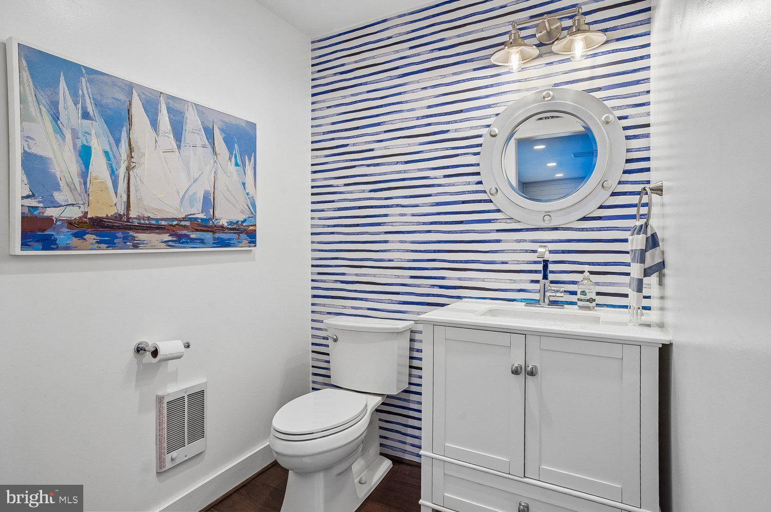 HILLSMERE SHORES - Residential