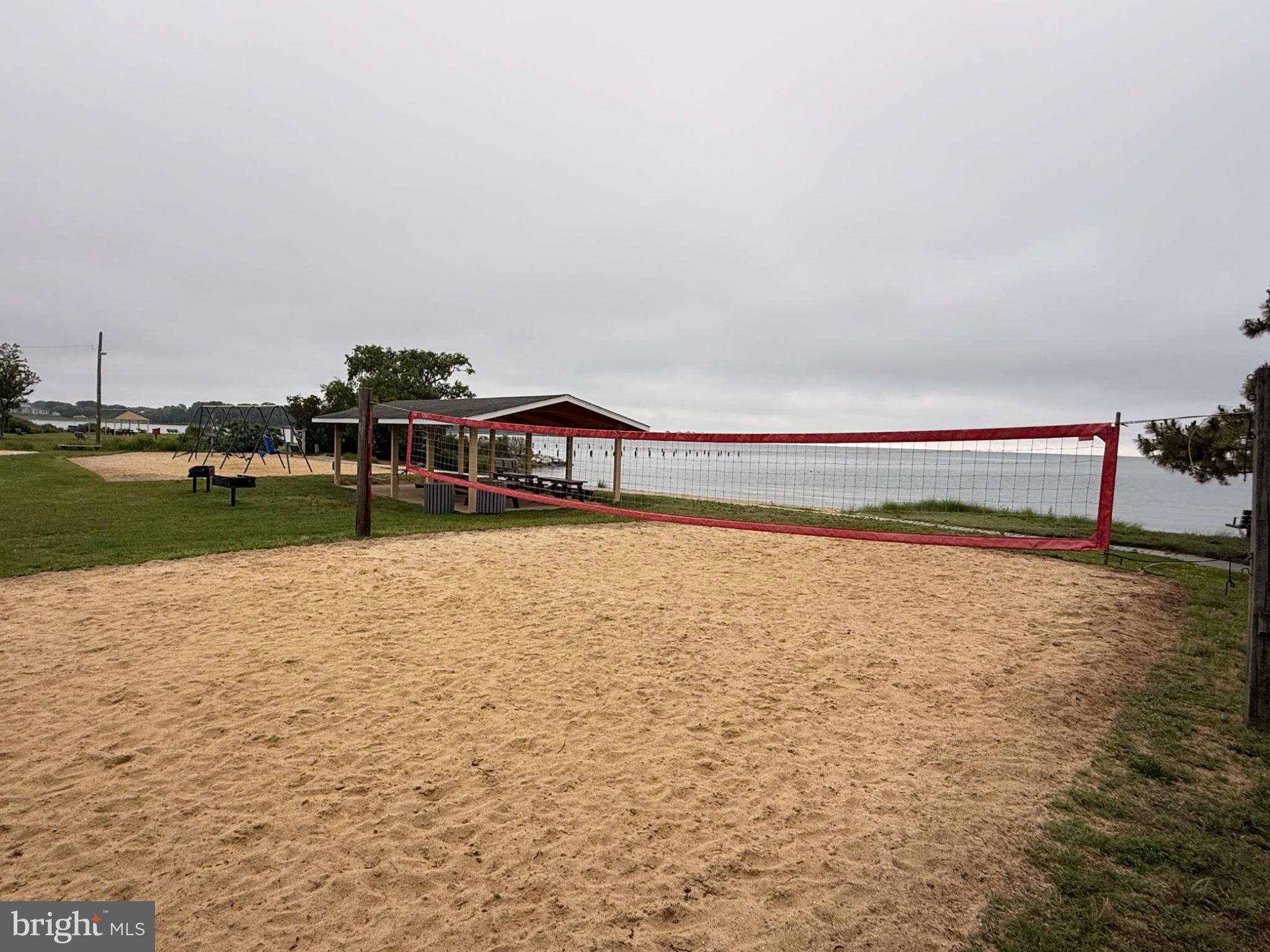 HILLSMERE SHORES - Residential
