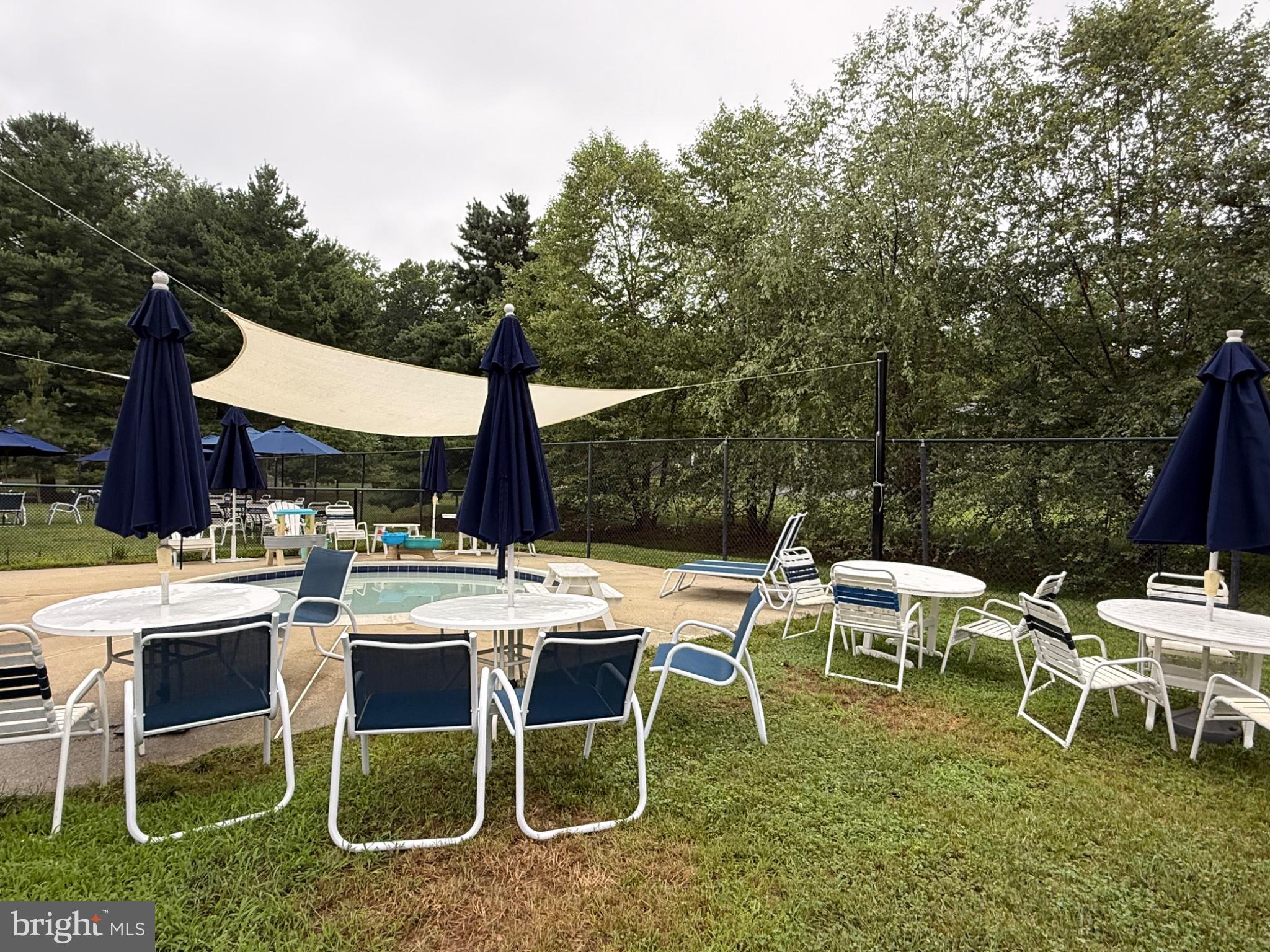 HILLSMERE SHORES - Residential