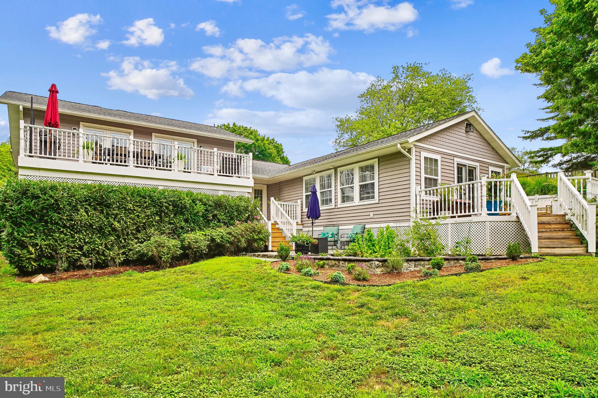 HILLSMERE SHORES - Residential
