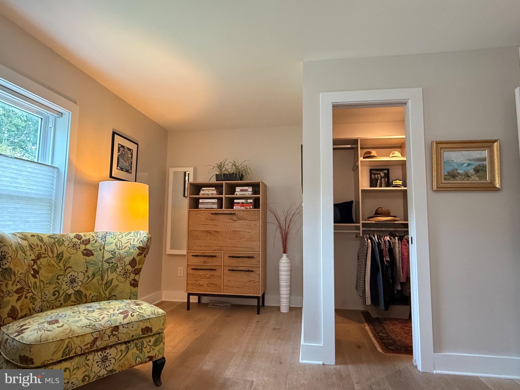 HILLSMERE SHORES - Residential