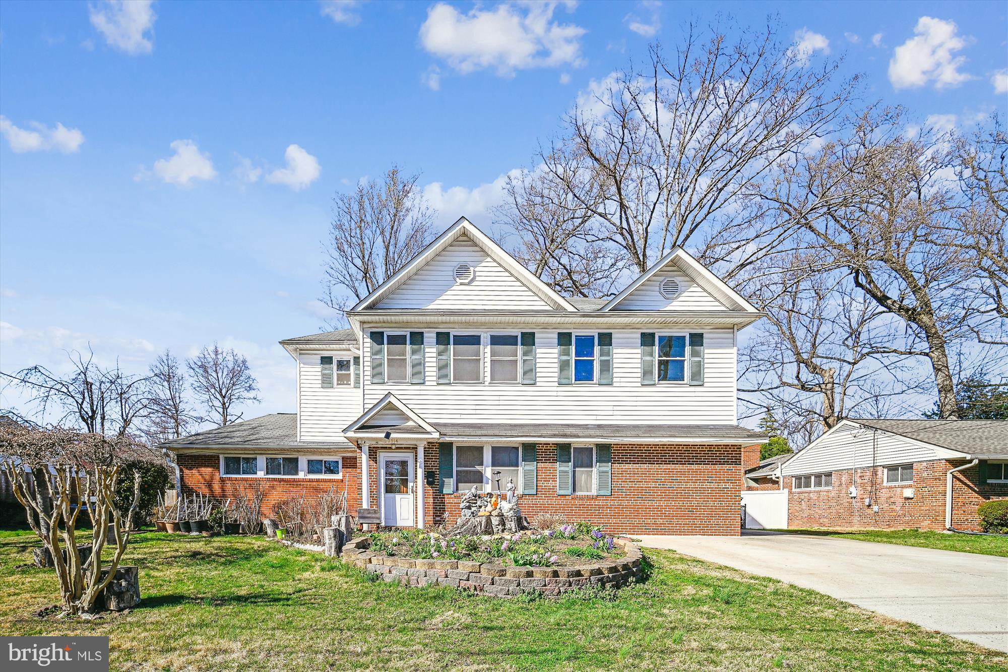 NORTH SPRINGFIELD - Residential