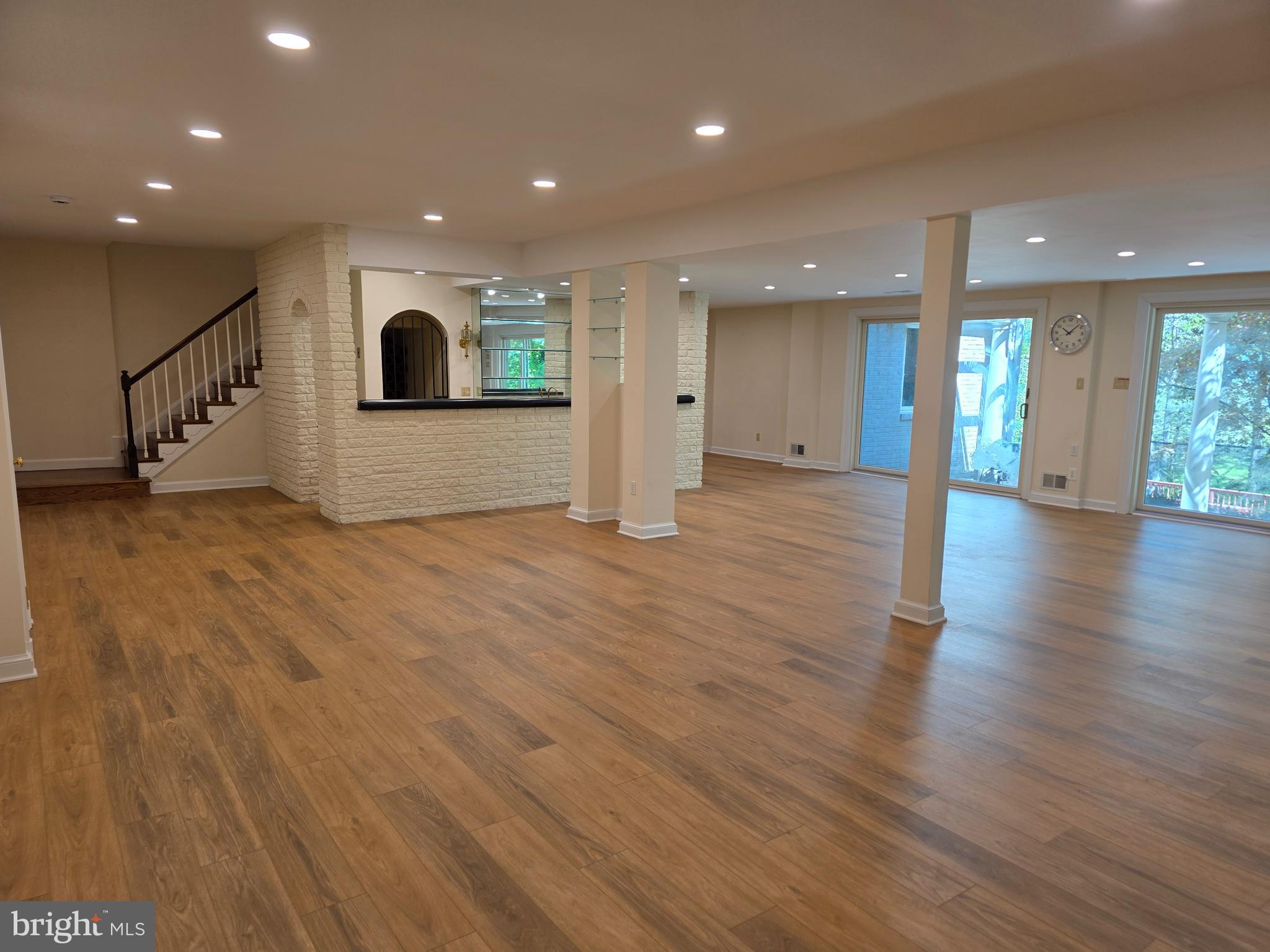 KENWOOD PARK - Residential Lease