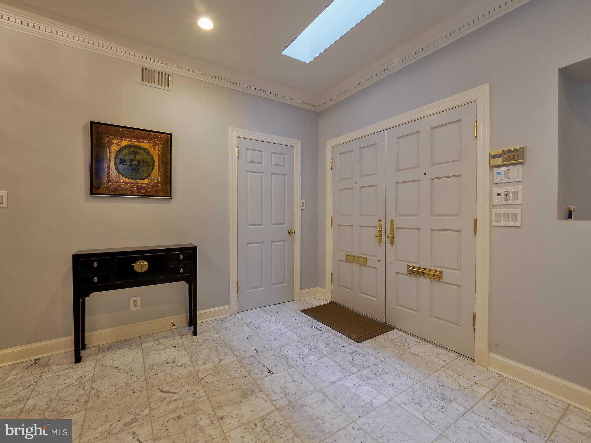 KENWOOD PARK - Residential Lease
