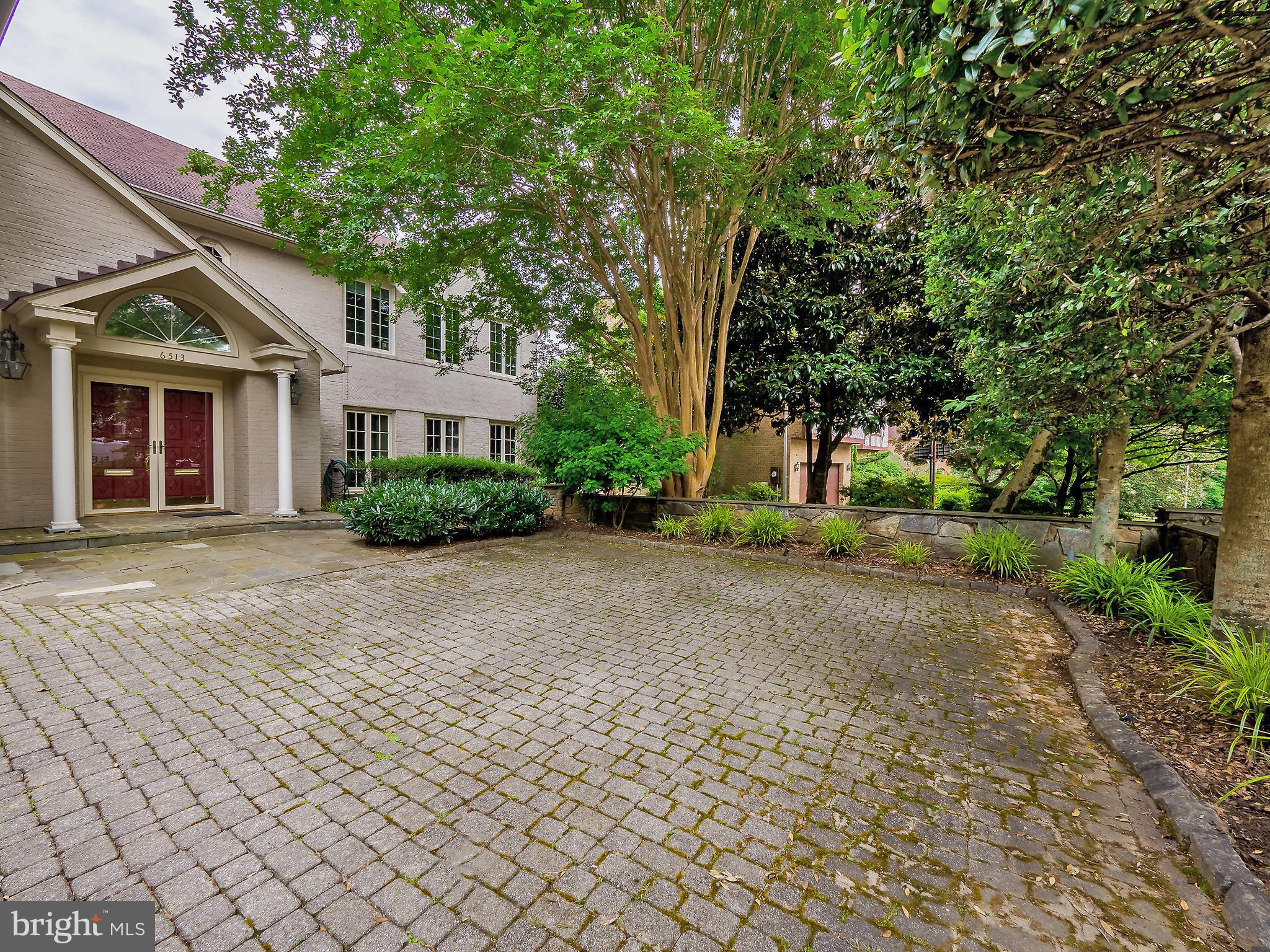 KENWOOD PARK - Residential Lease