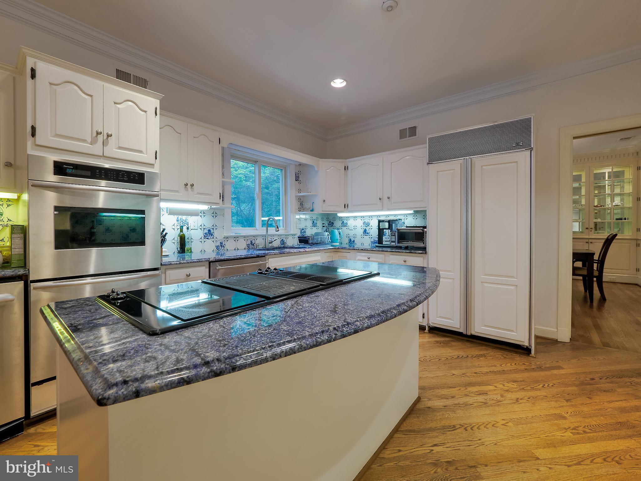 KENWOOD PARK - Residential Lease